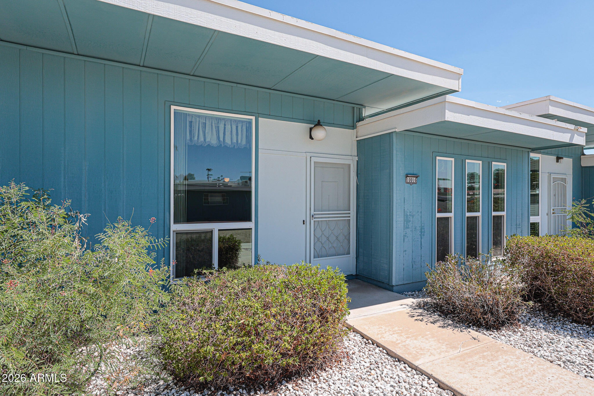 10016 W LANCASTER Drive