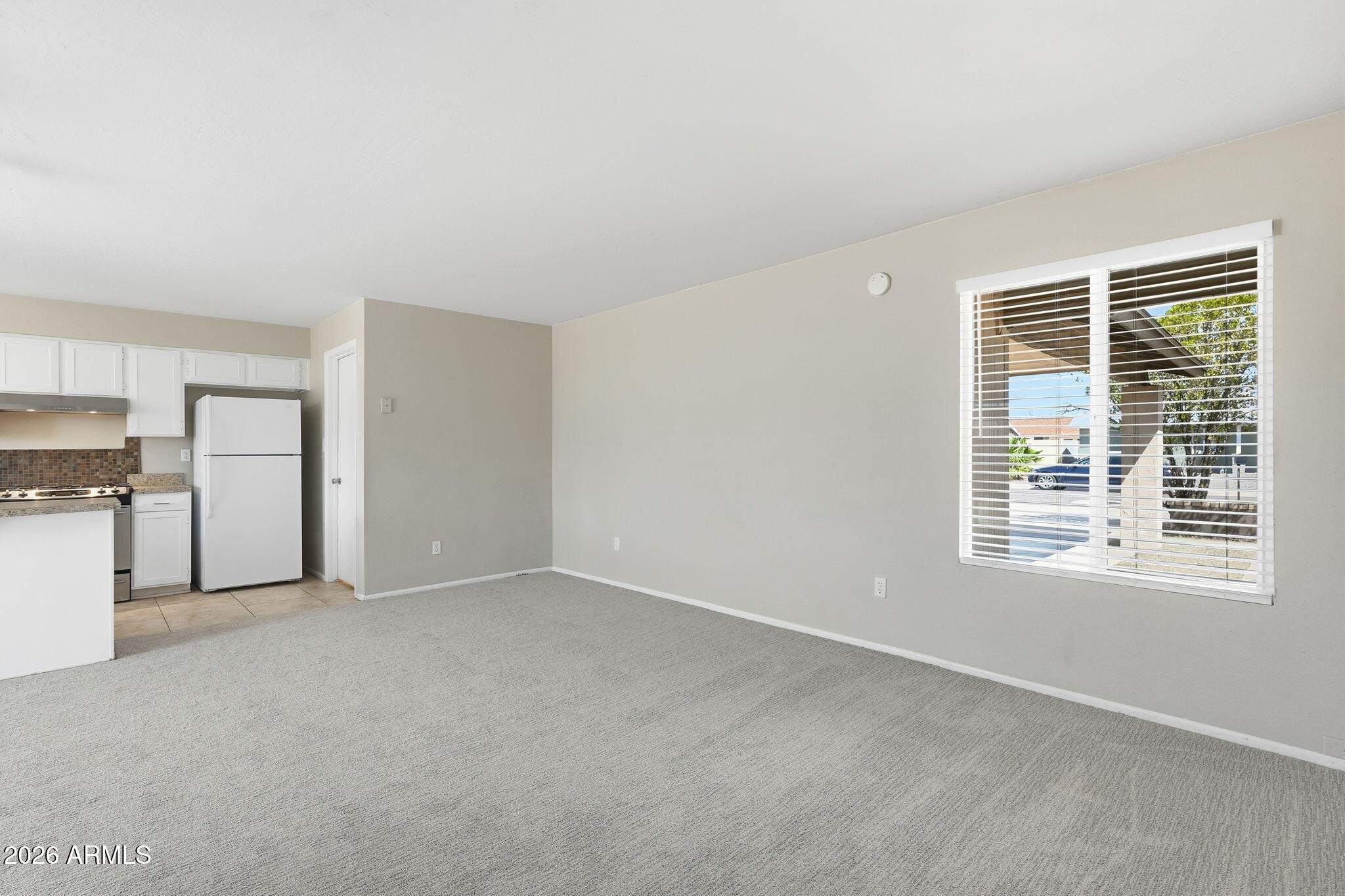 1323 W MORROW Drive