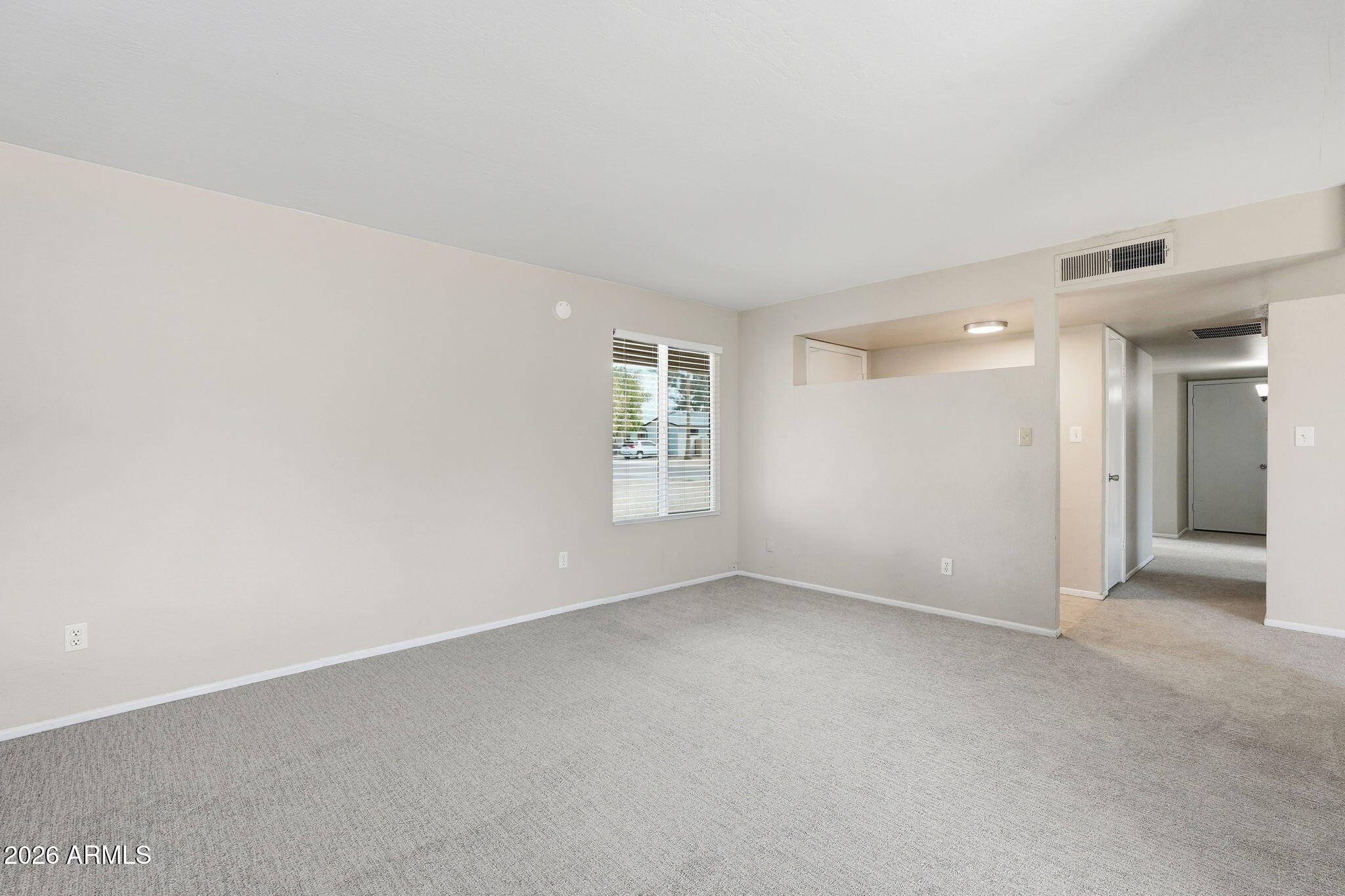 1323 W MORROW Drive