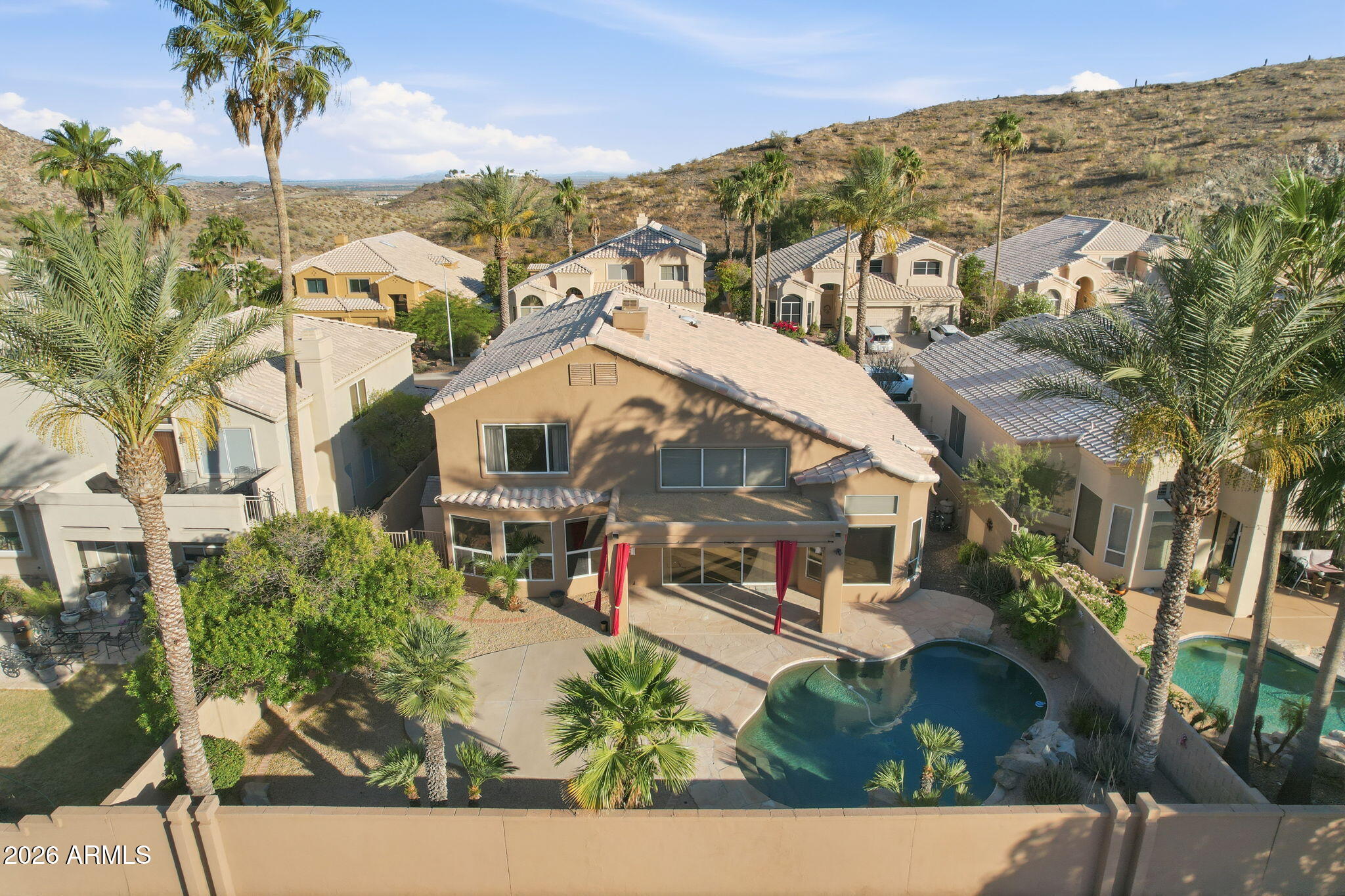 Properties 2 718 E MOUNTAIN SAGE Drive