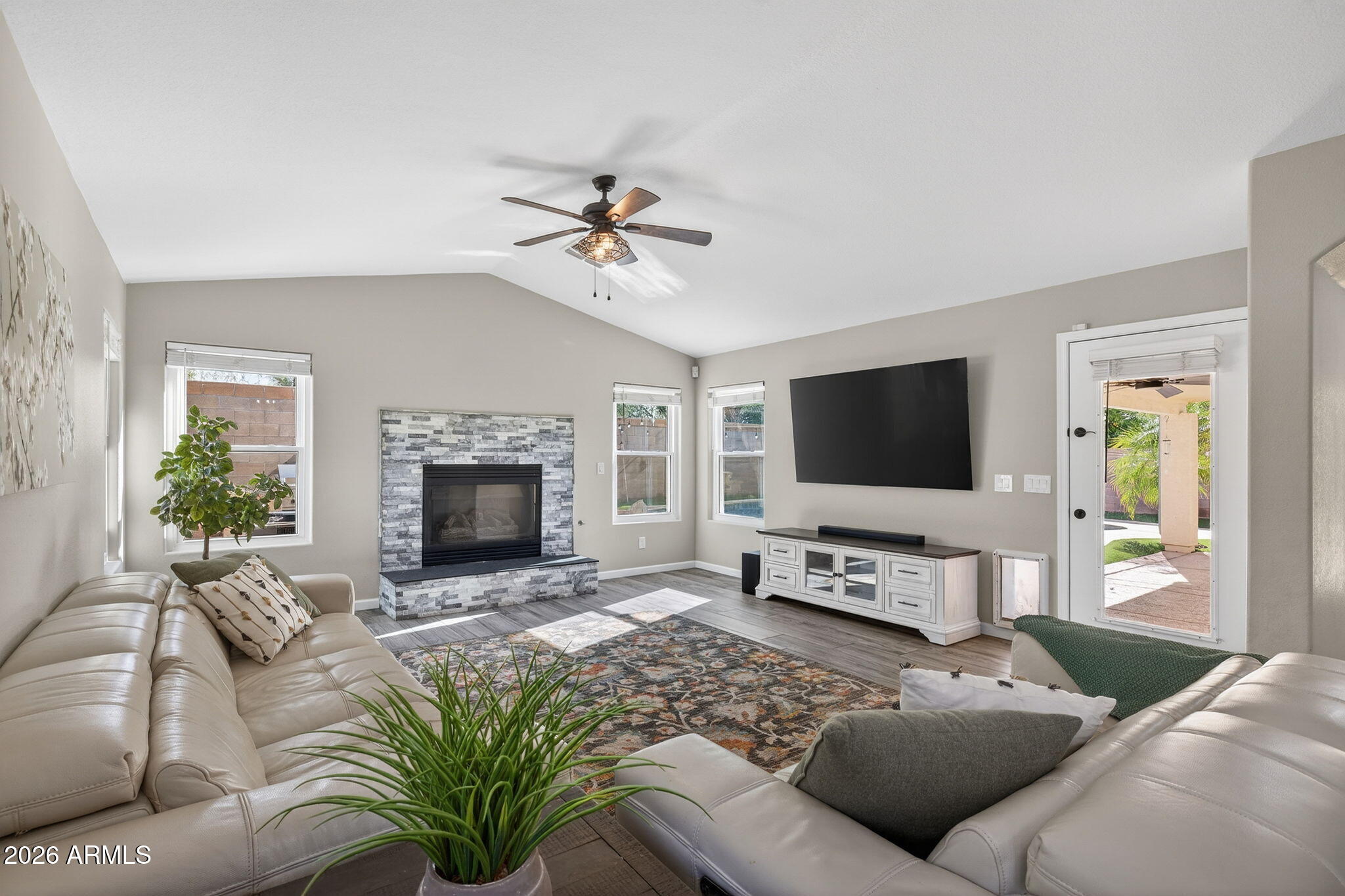 3029 S COYOTE Canyon