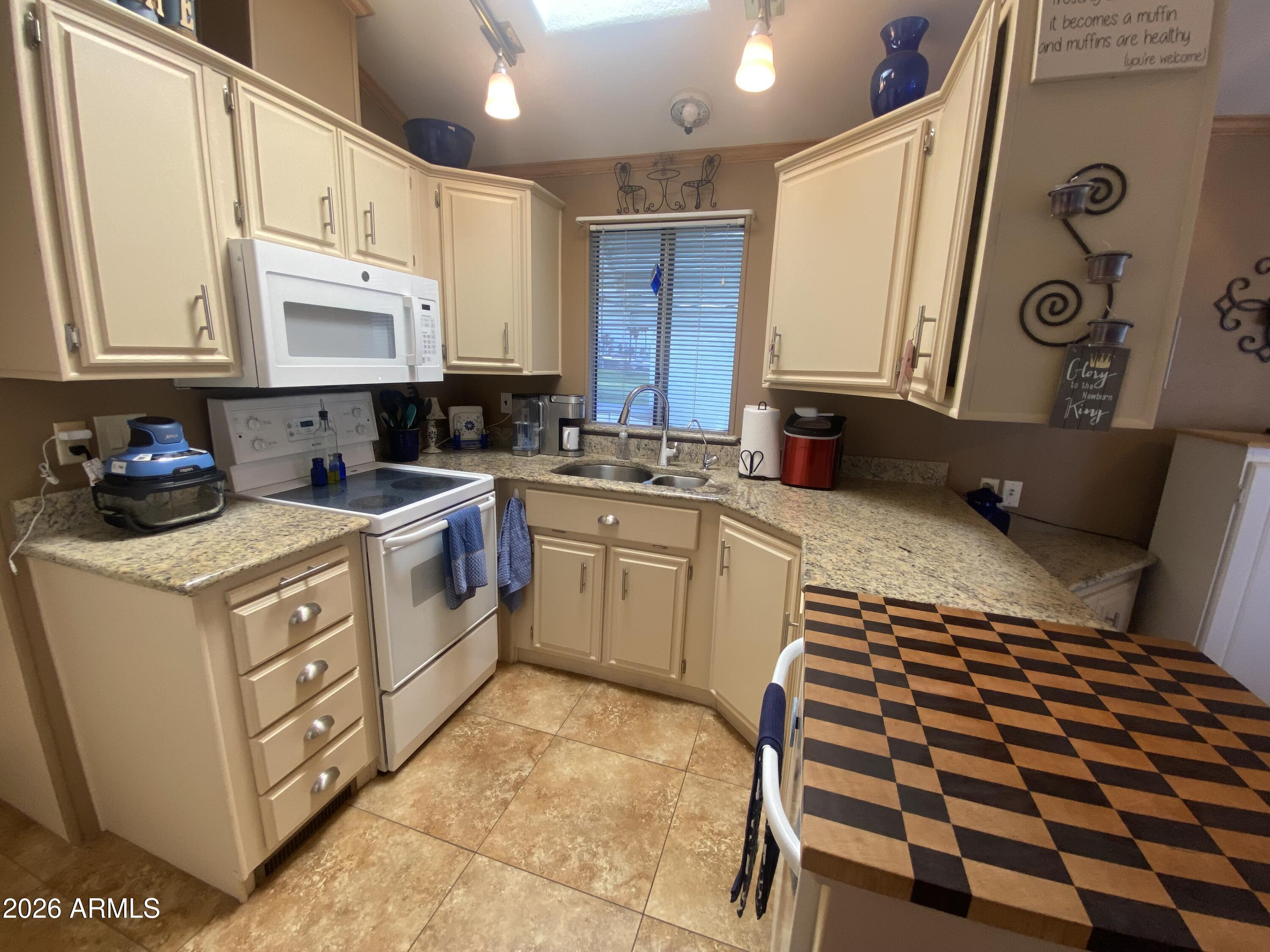 ROADHAVEN RESORT OF APACHE JUNCTION - PHASE 2 - Residential