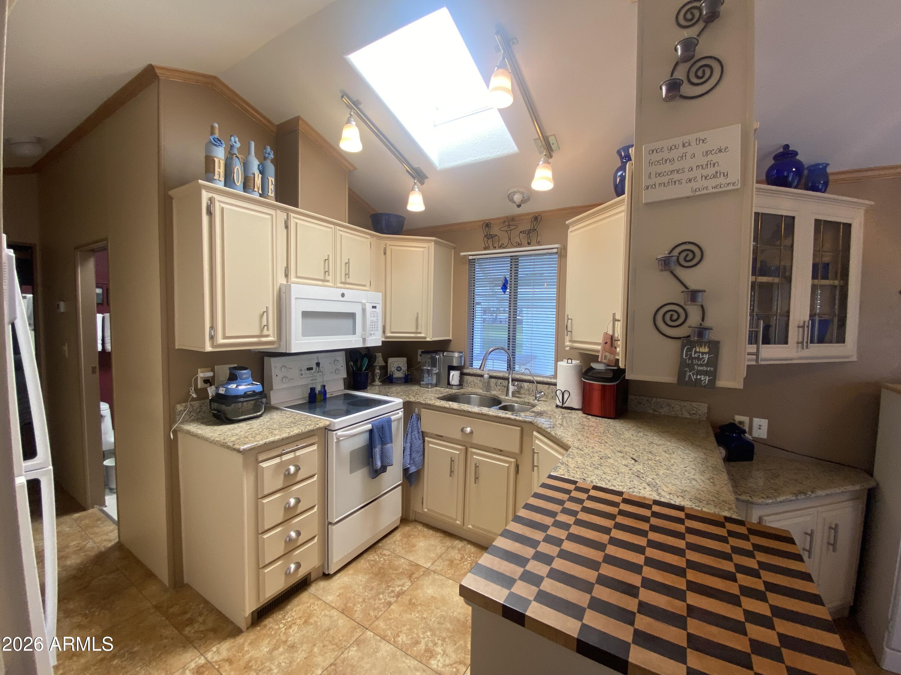 ROADHAVEN RESORT OF APACHE JUNCTION - PHASE 2 - Residential