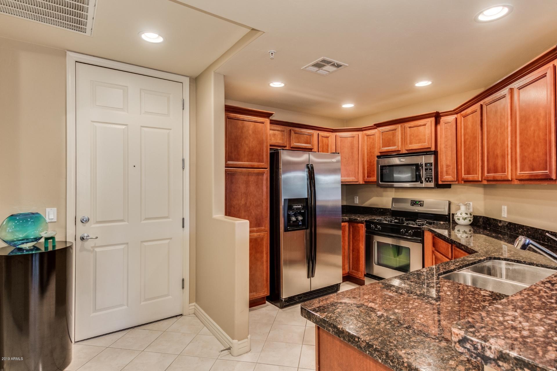 5450 E DEER VALLEY Drive 1209