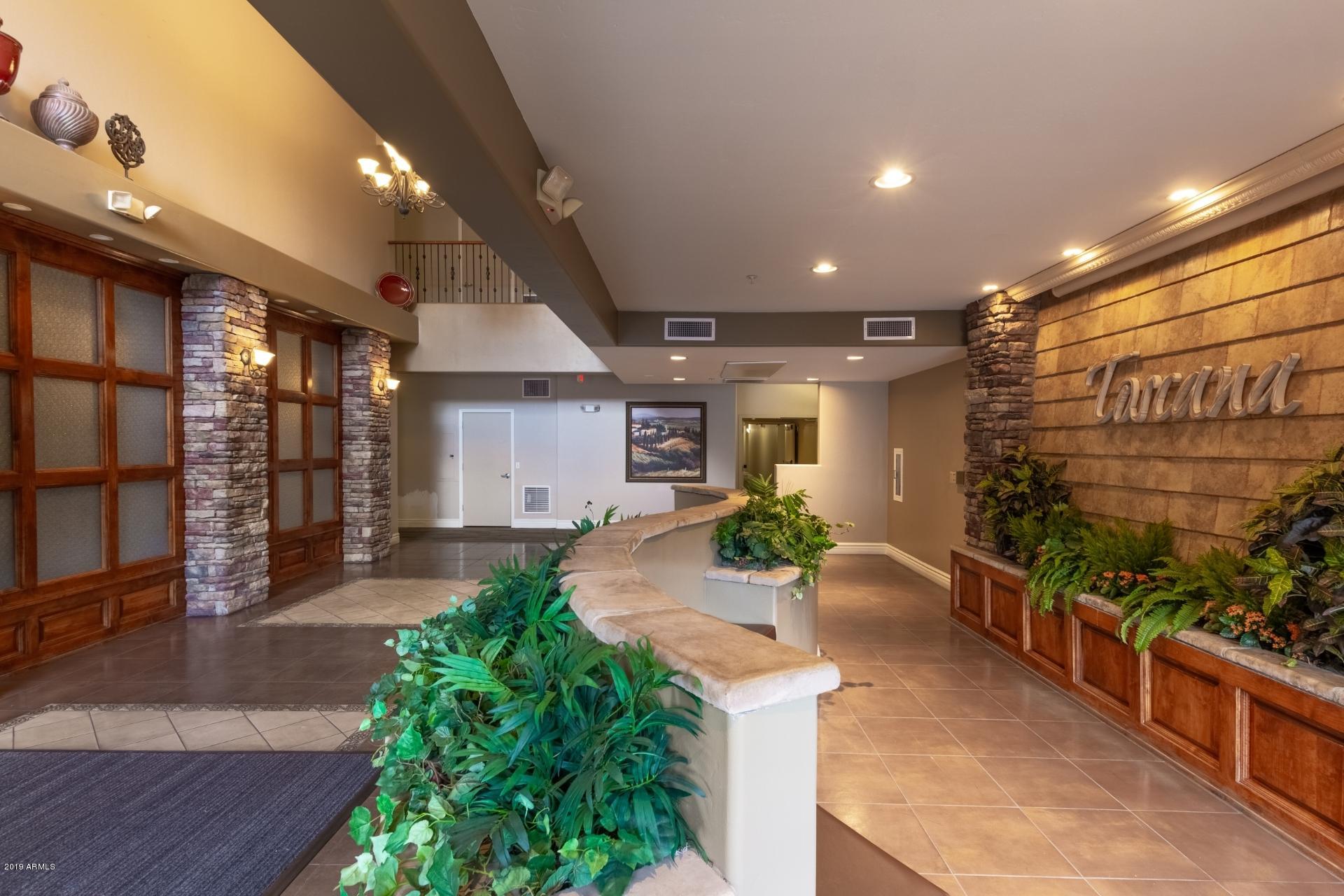 5450 E DEER VALLEY Drive 1209