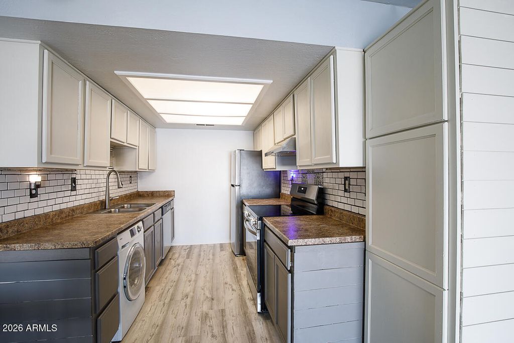 Photo of 16602 N 25 Street #225, Phoenix, AZ 85032 (MLS # 6977180)