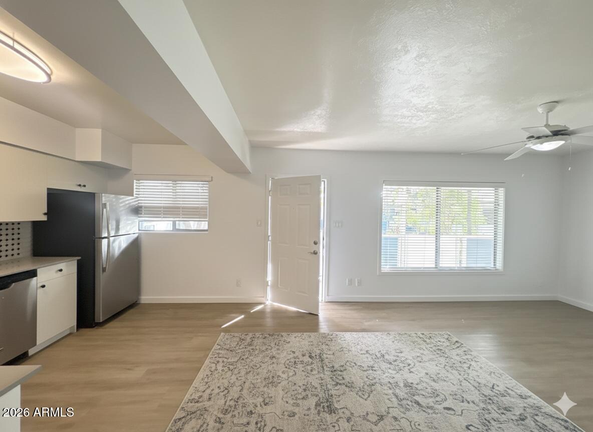 337 W PASADENA Avenue 09