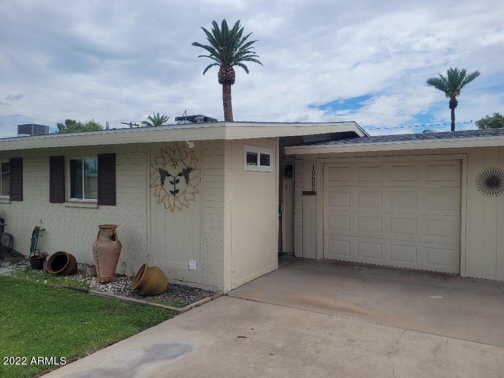 10605 W OAKMONT Drive