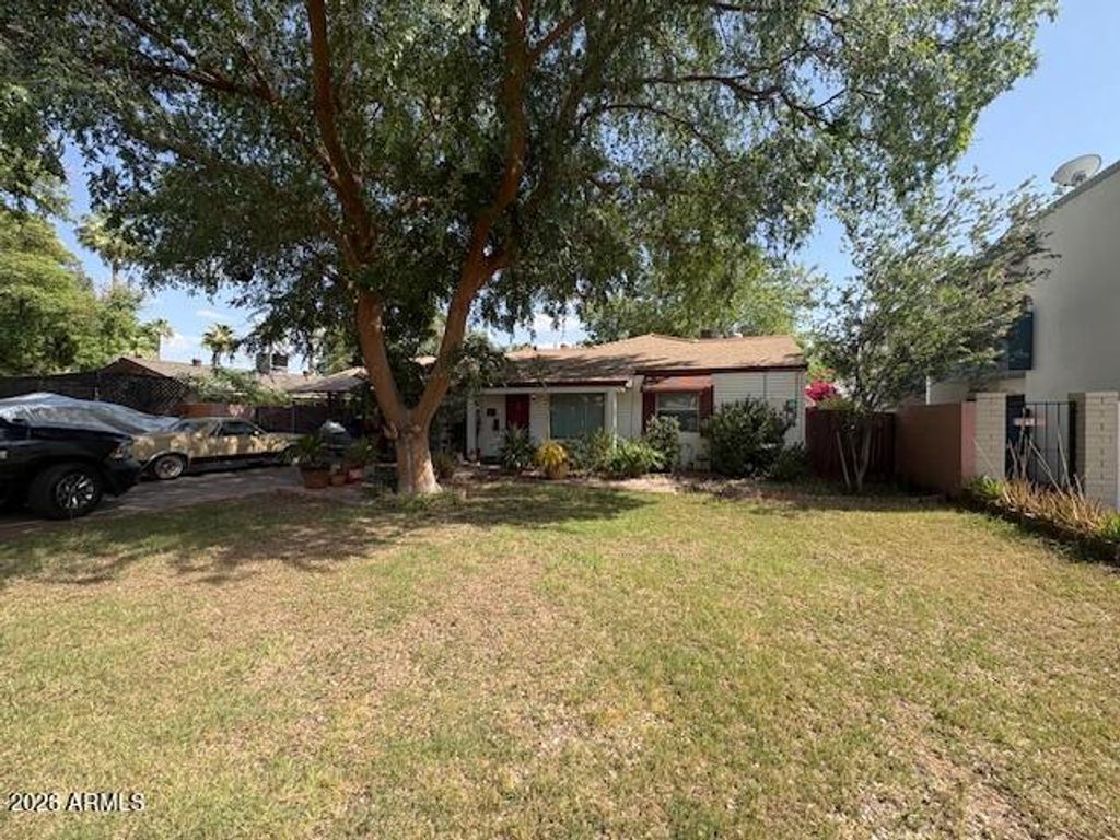 Photo of 1011 E Colter Street, Phoenix, AZ 85014 (MLS # 7030353)