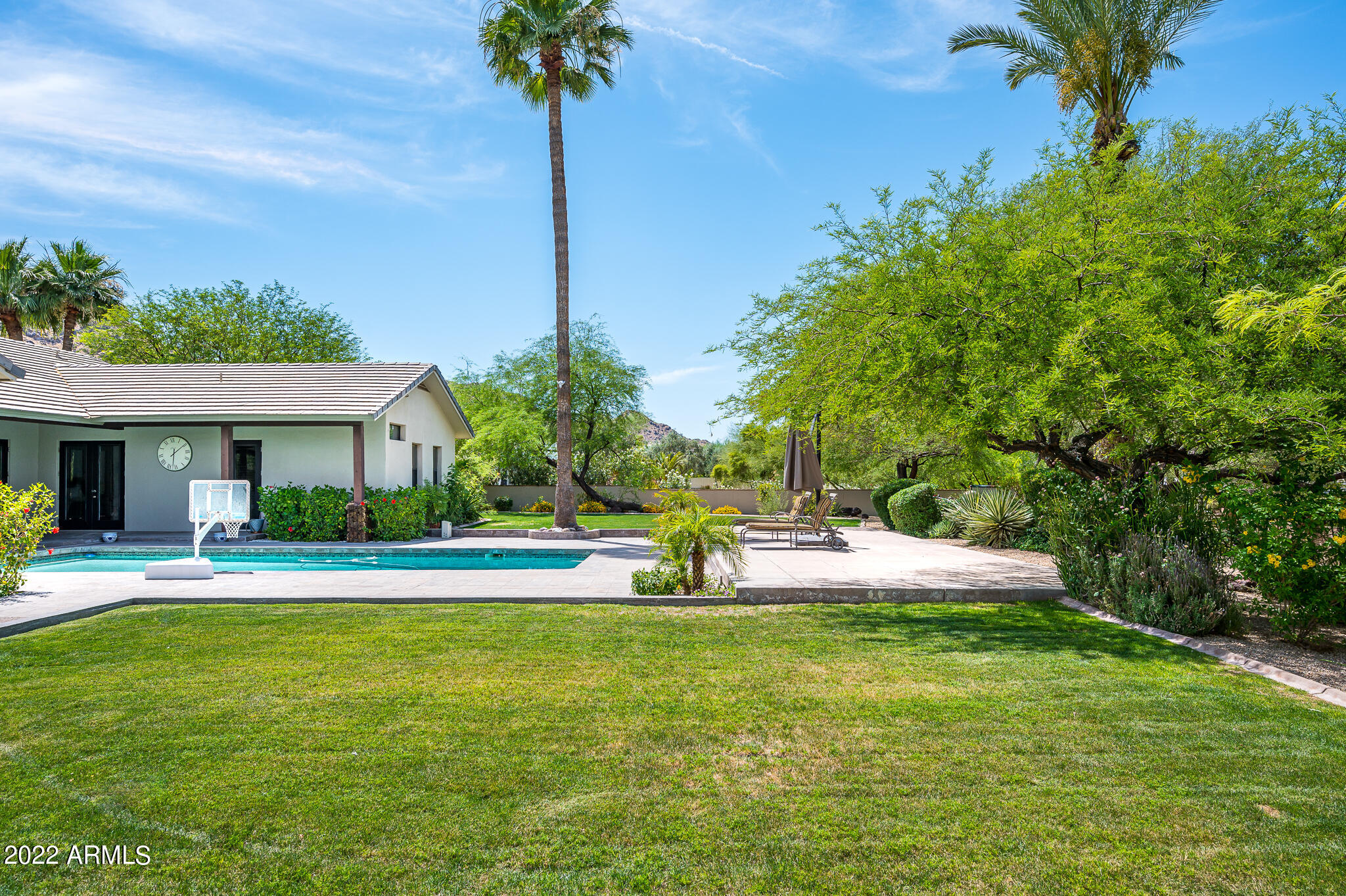 BRET HILLS - Residential
