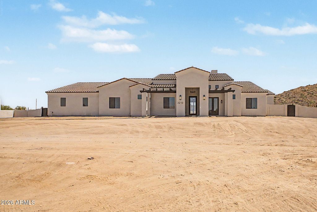 Photo of 3213 W Lind Road, Queen Creek, AZ 85142 (MLS # 7056400)