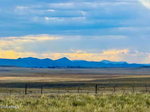 Photo of 0 E Lodestone Dr Lot #5, Prescott Valley, AZ 86315 (MLS # 7047824)