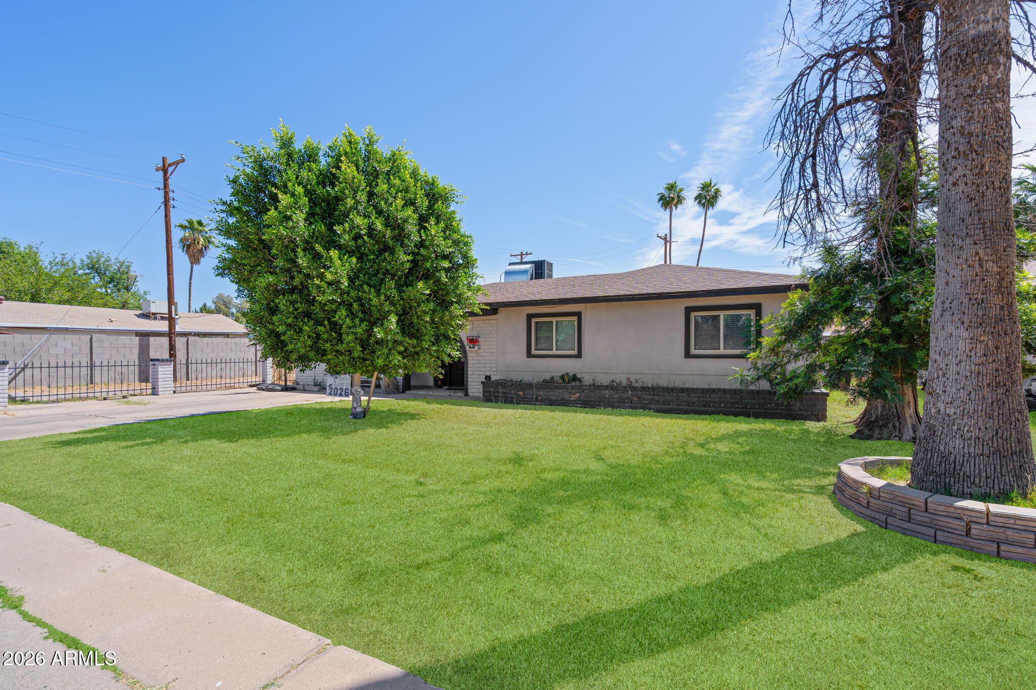1923 N 44TH Place