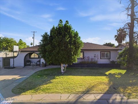 Property photo of 1923 N 44th Place, Phoenix, AZ 85008