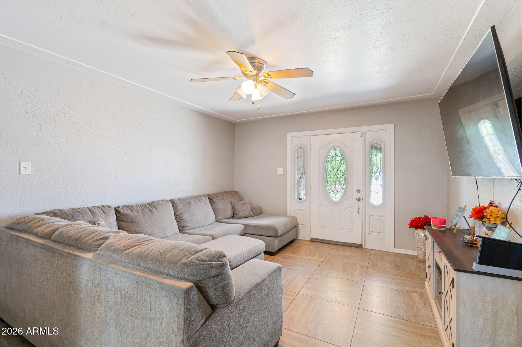 1923 N 44TH Place