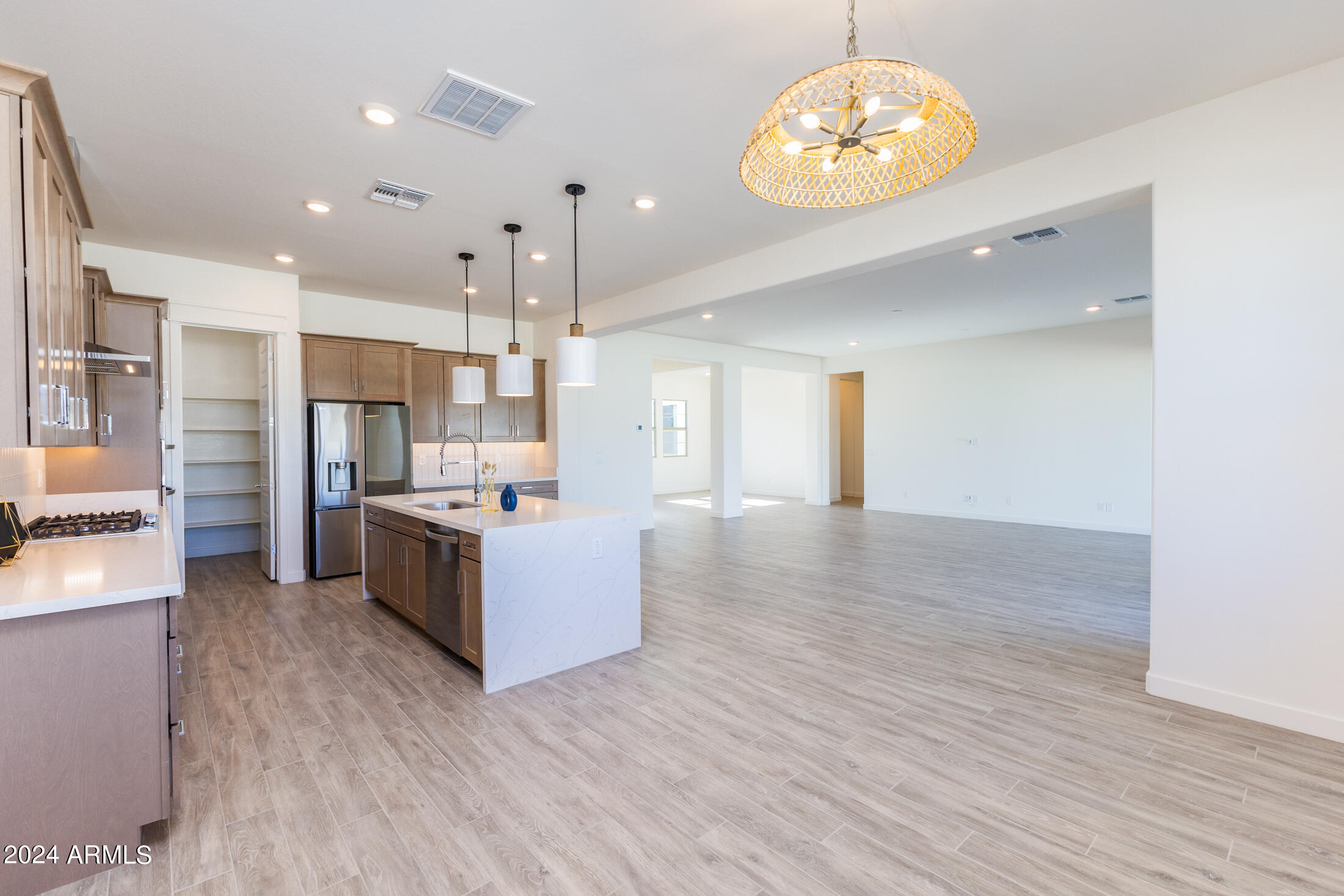 7550 W GELDING Drive