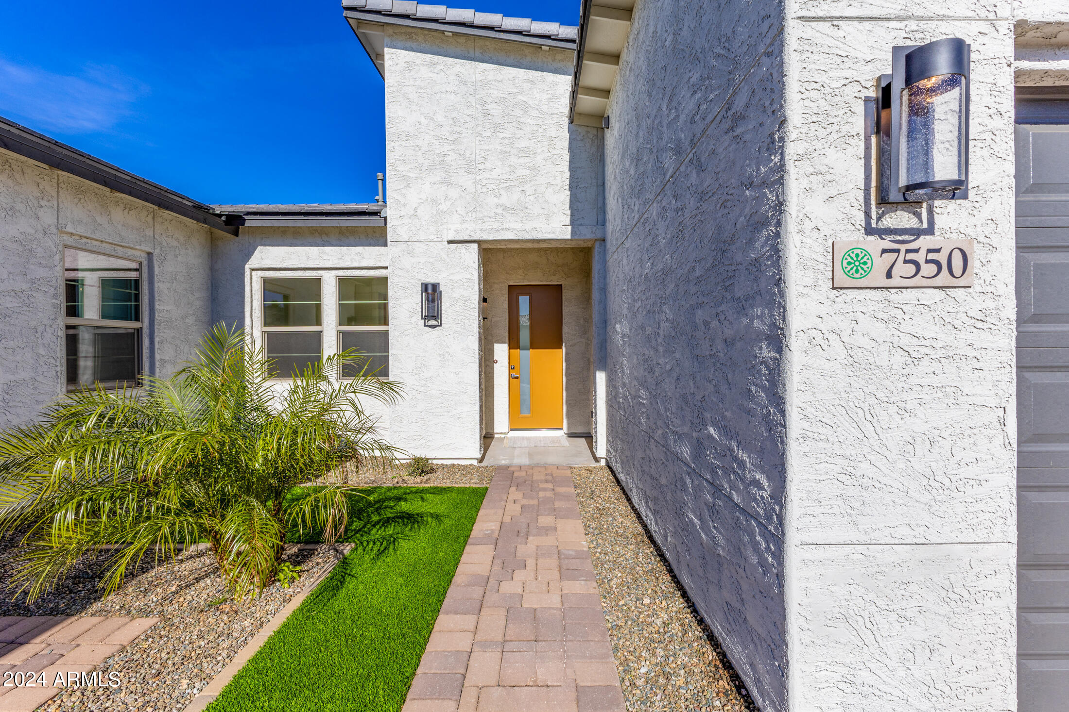 7550 W GELDING Drive