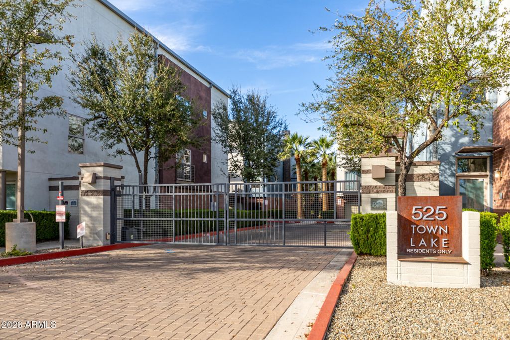 Photo of 525 W Lakeside Drive W #125, Tempe, AZ 85281 (MLS # 6991404)