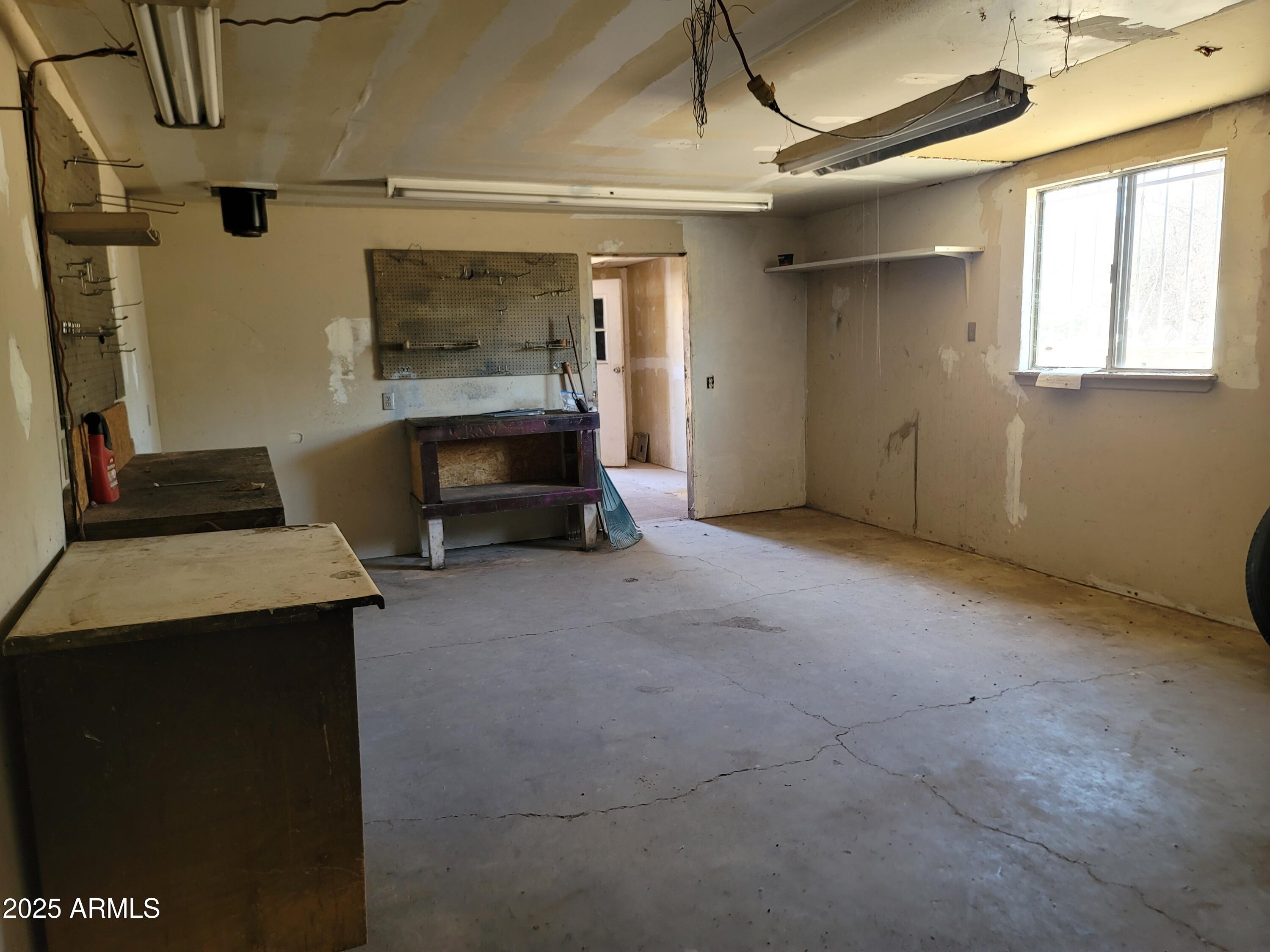 2575-85 S Greaves Place -