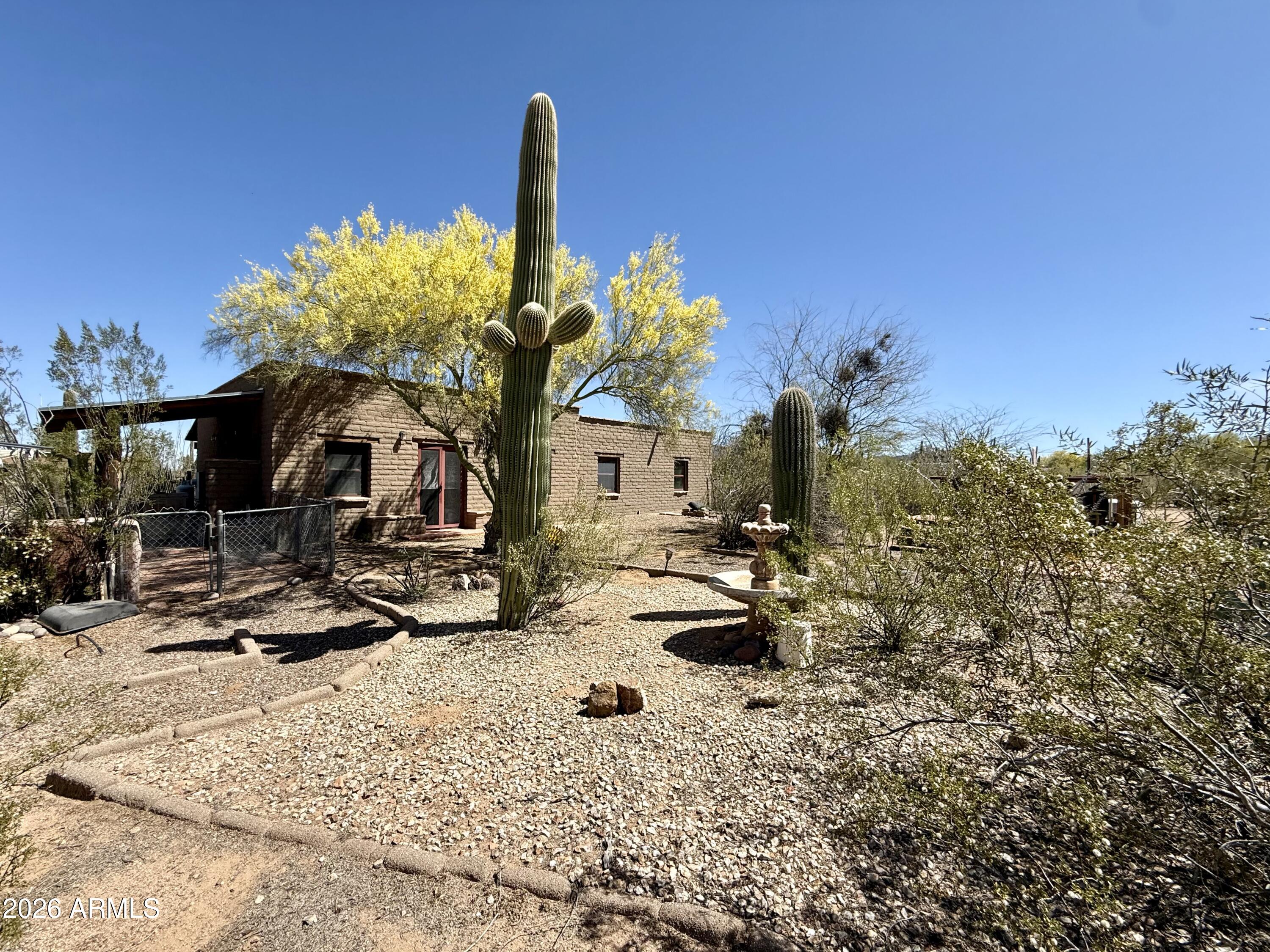 6555 N ANNIES Lane
