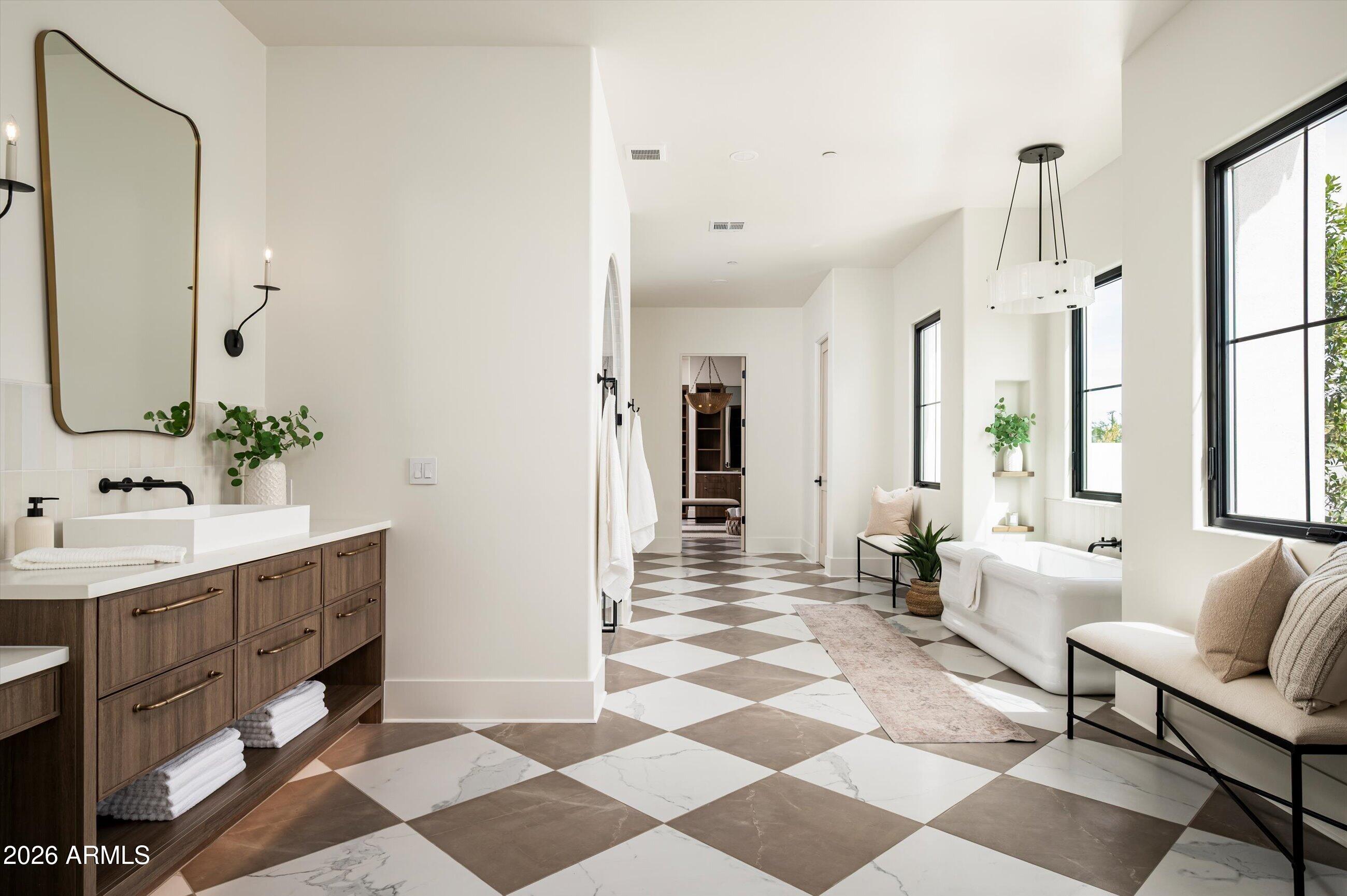 DESERT ESTATES - Residential