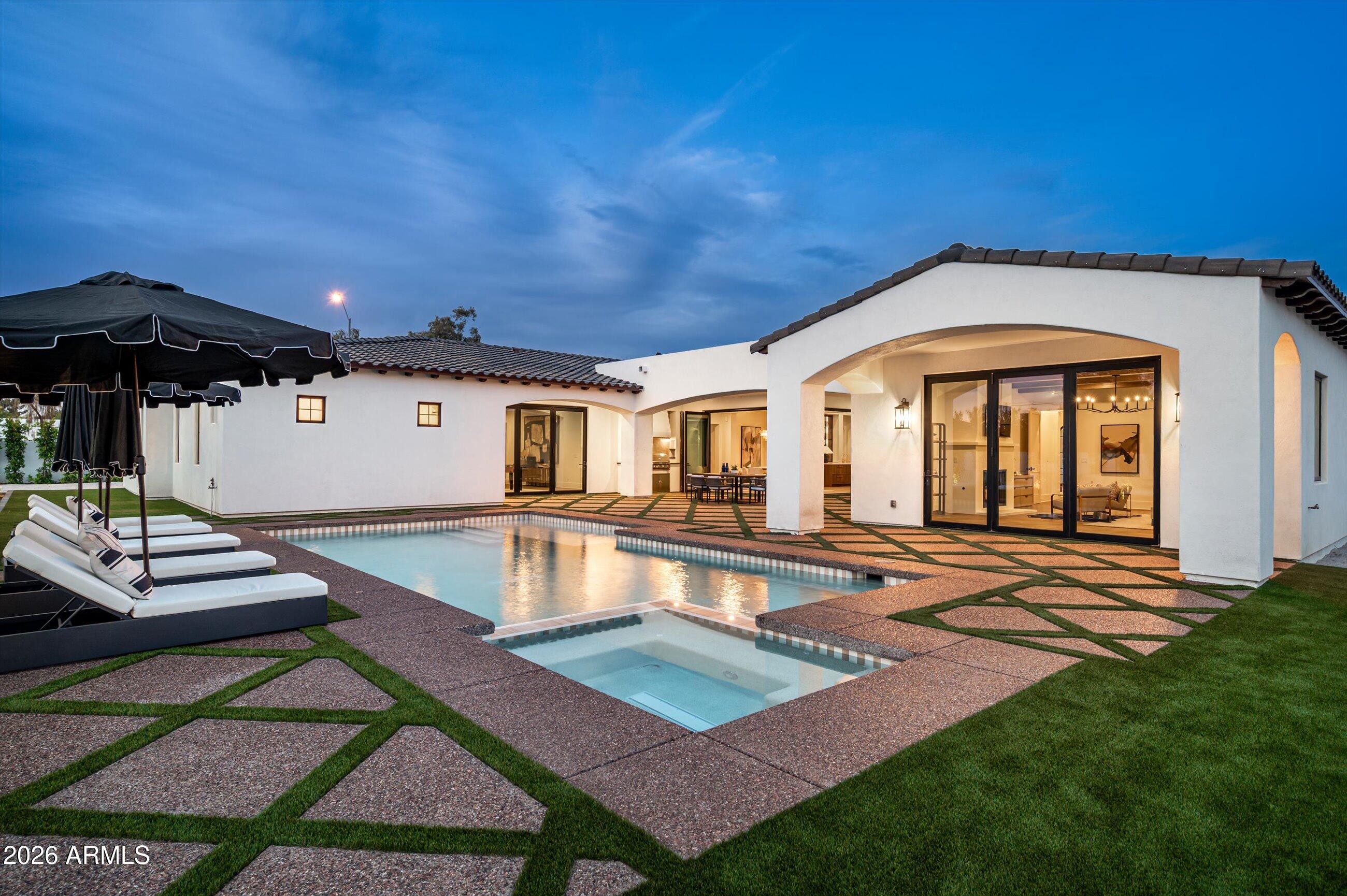 DESERT ESTATES - Residential