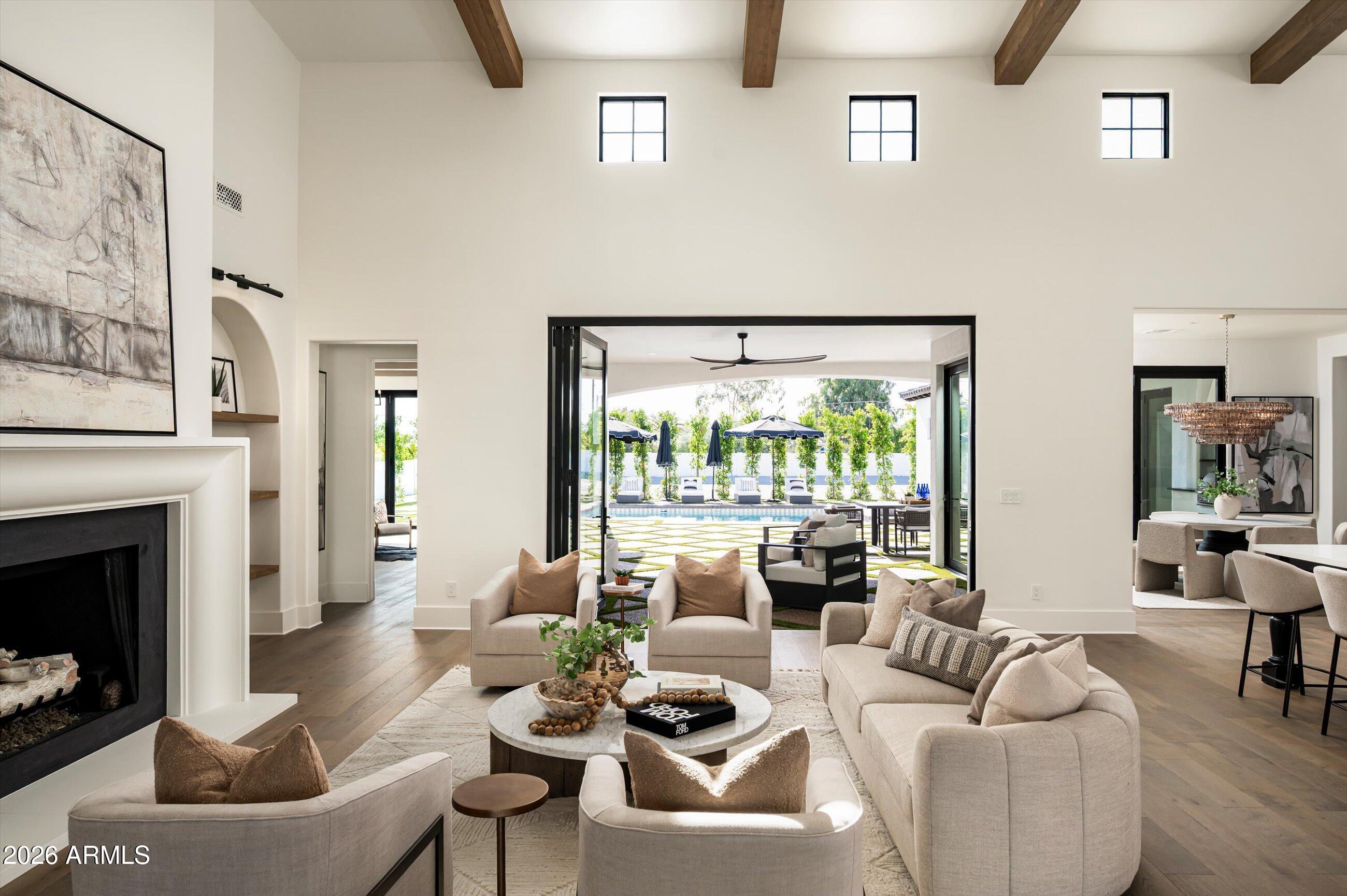DESERT ESTATES - Residential