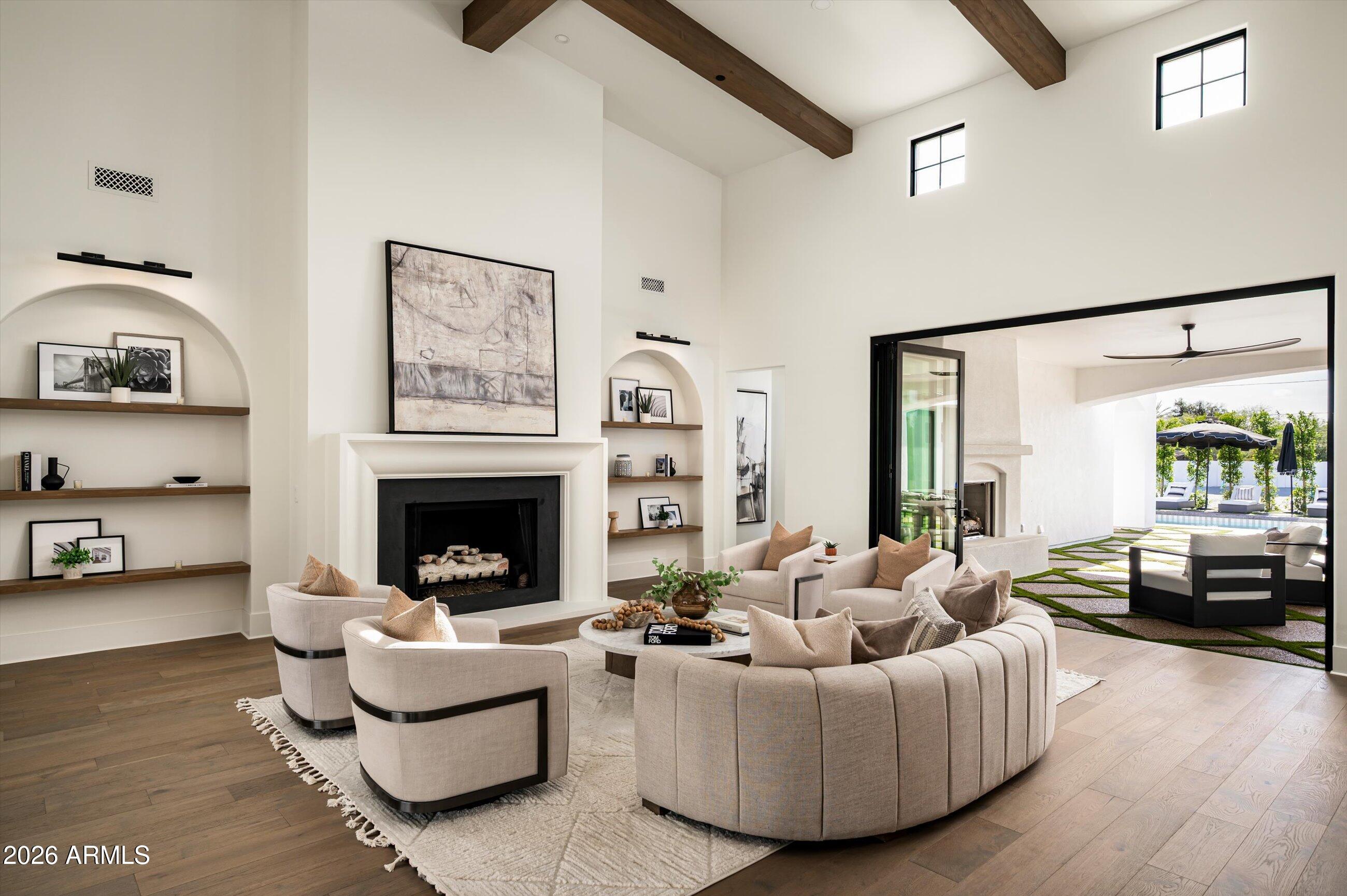 DESERT ESTATES - Residential