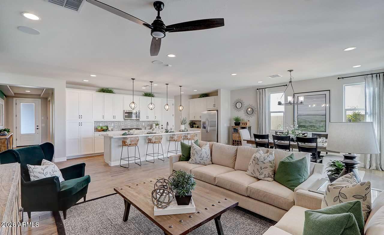 39995 W WOLF Drive