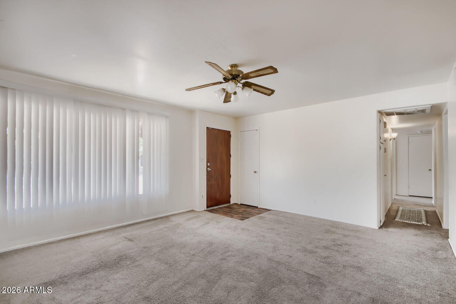 116 E MANHATTON Drive