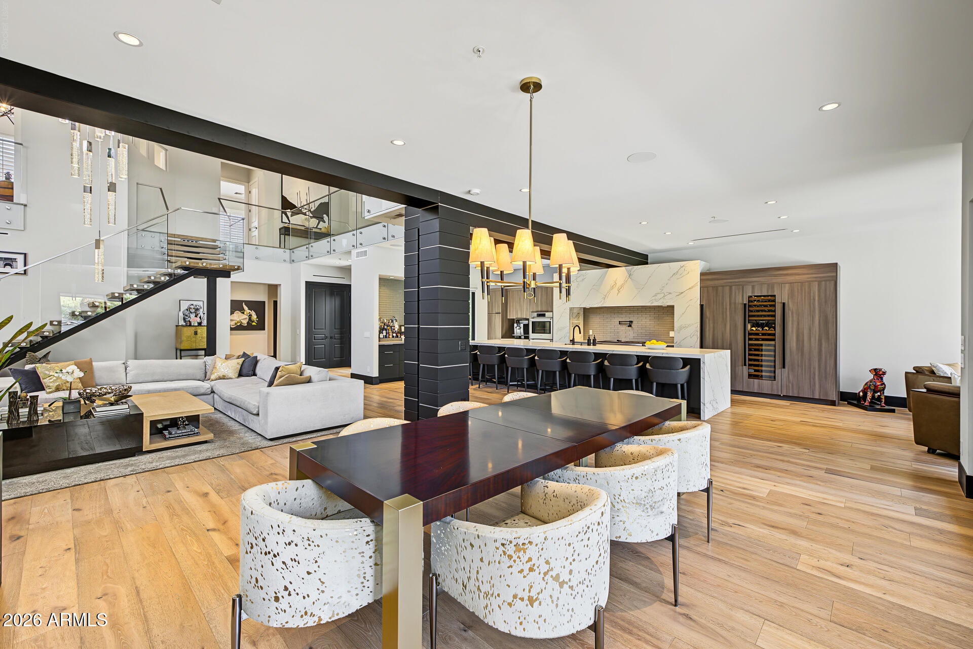 7520 E SUNNYVALE Drive