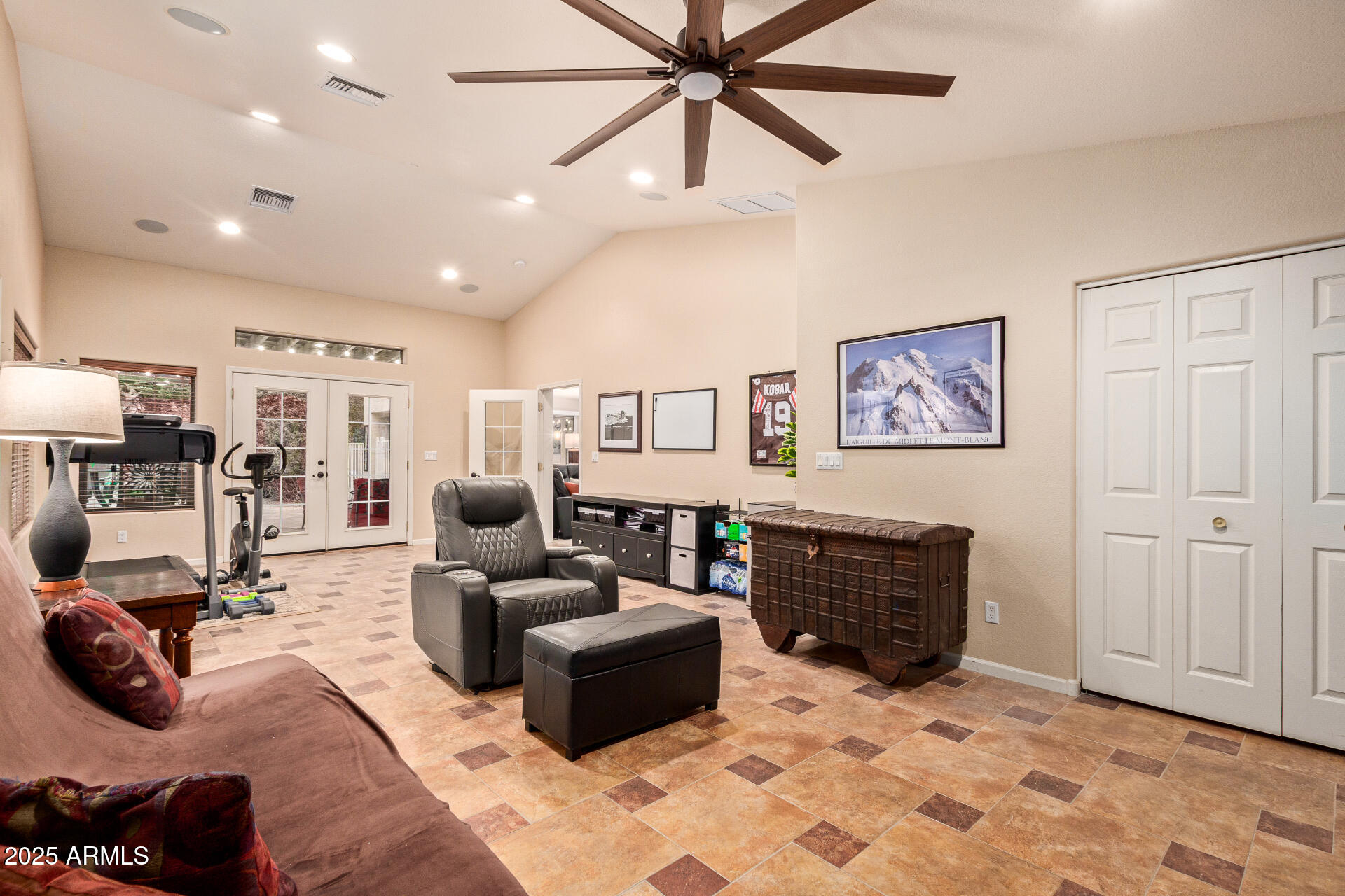 6923 W VILLA CHULA --