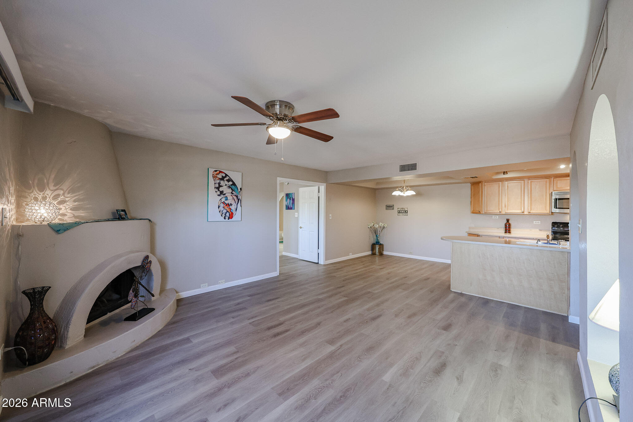 10410 N CAVE CREEK Road 1011