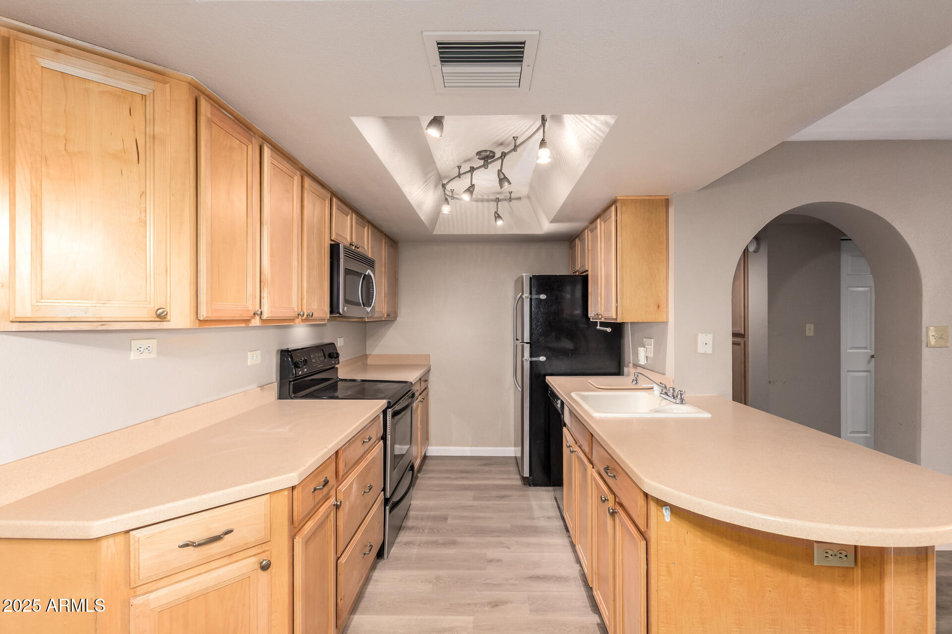 Phoenix, Arizona 85020, United States, 3 Bedrooms Bedrooms, ,2 BathroomsBathrooms,Residential,Active,95979