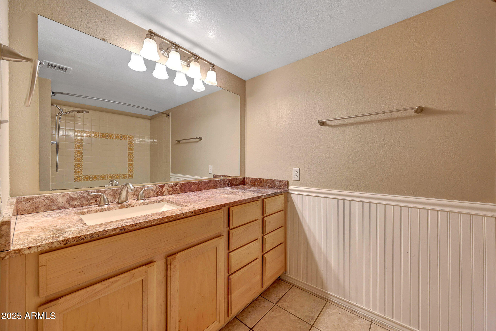 Phoenix, Arizona 85020, United States, 3 Bedrooms Bedrooms, ,2 BathroomsBathrooms,Residential,Active,95979