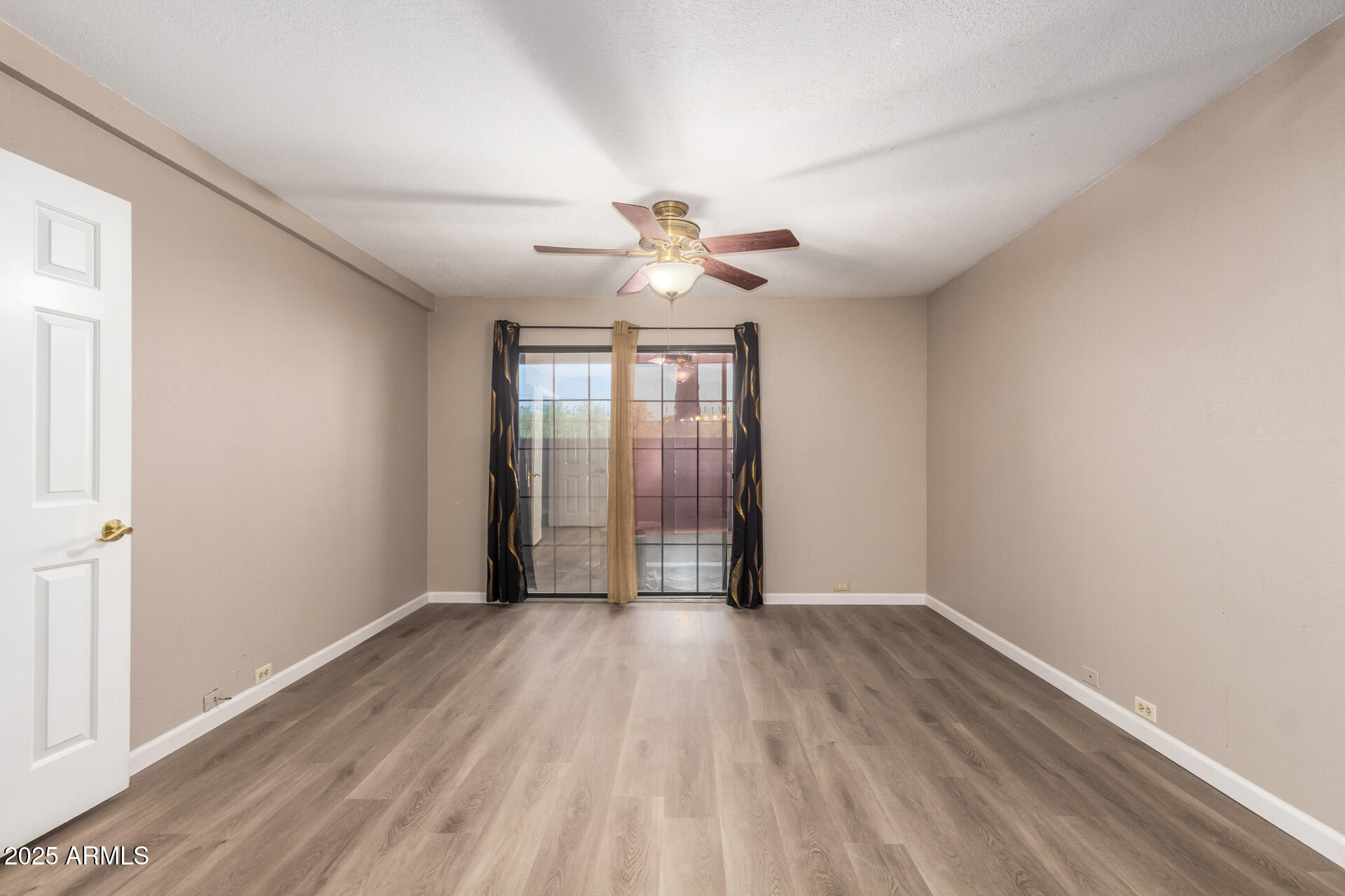 Phoenix, Arizona 85020, United States, 3 Bedrooms Bedrooms, ,2 BathroomsBathrooms,Residential,Active,95979