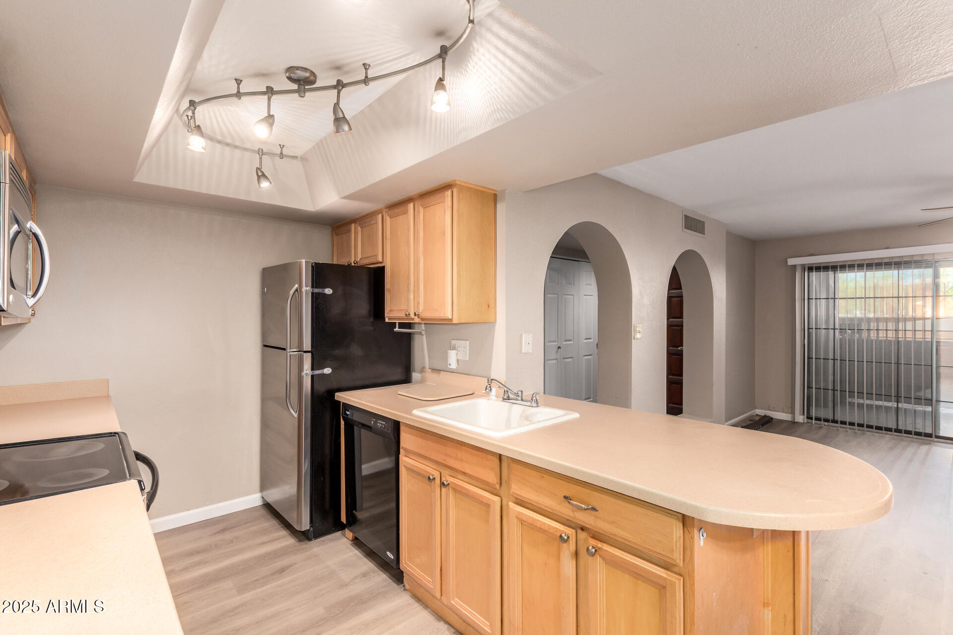 Phoenix, Arizona 85020, United States, 3 Bedrooms Bedrooms, ,2 BathroomsBathrooms,Residential,Active,95979