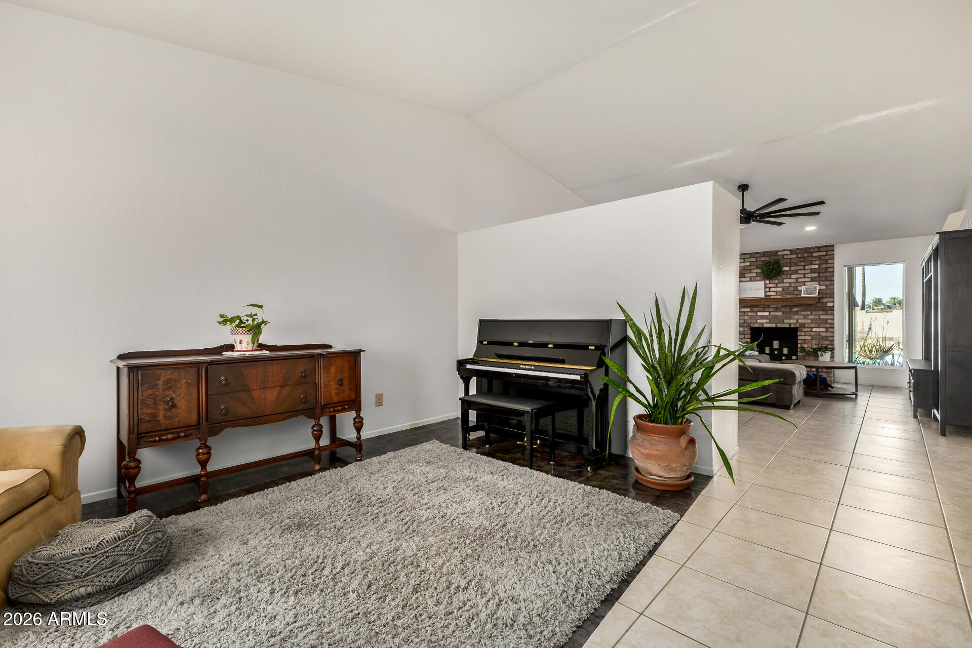 1216 W PALO VERDE Drive