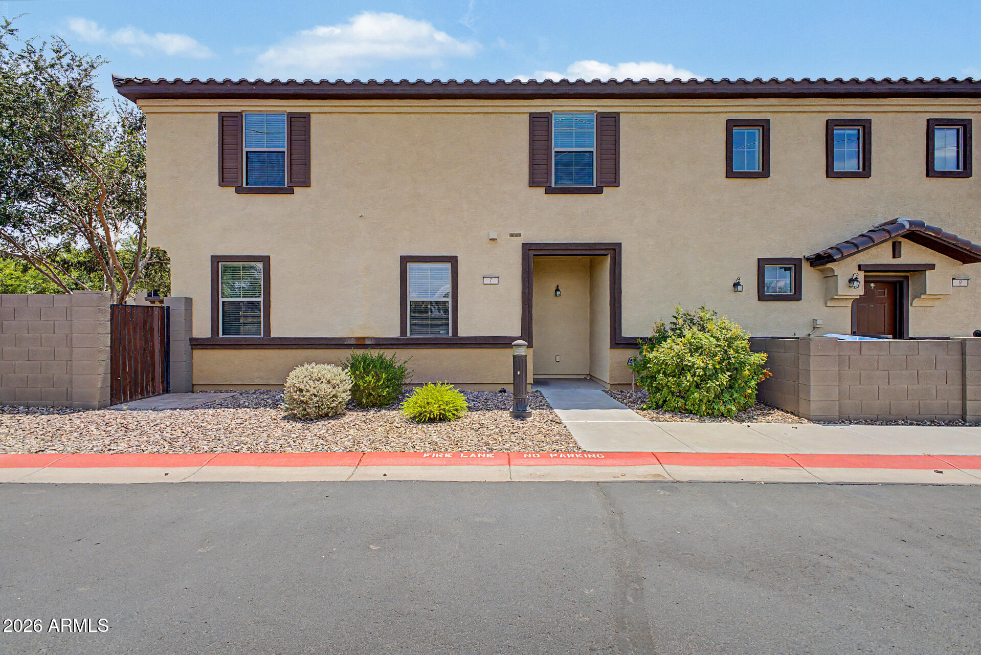 1250 S Rialto -- 7