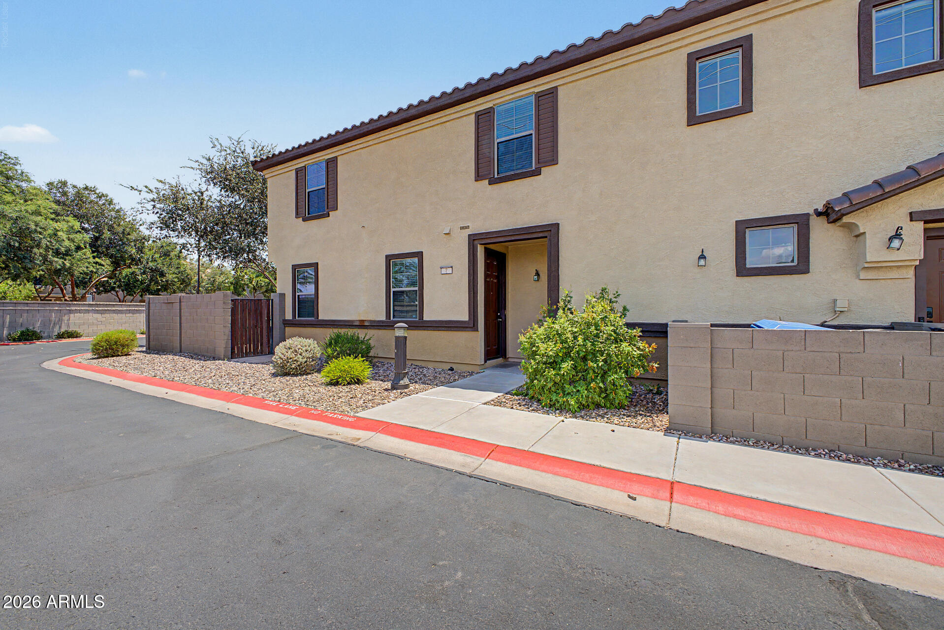 1250 S Rialto -- 7