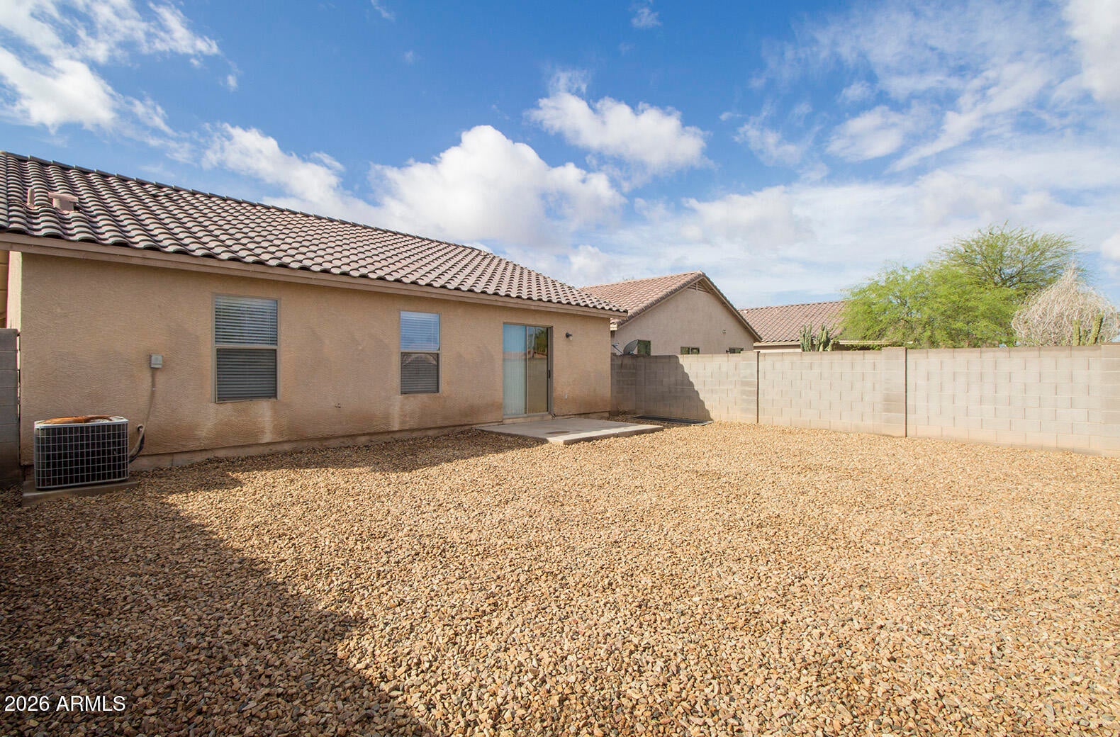 632 W KINGMAN Loop