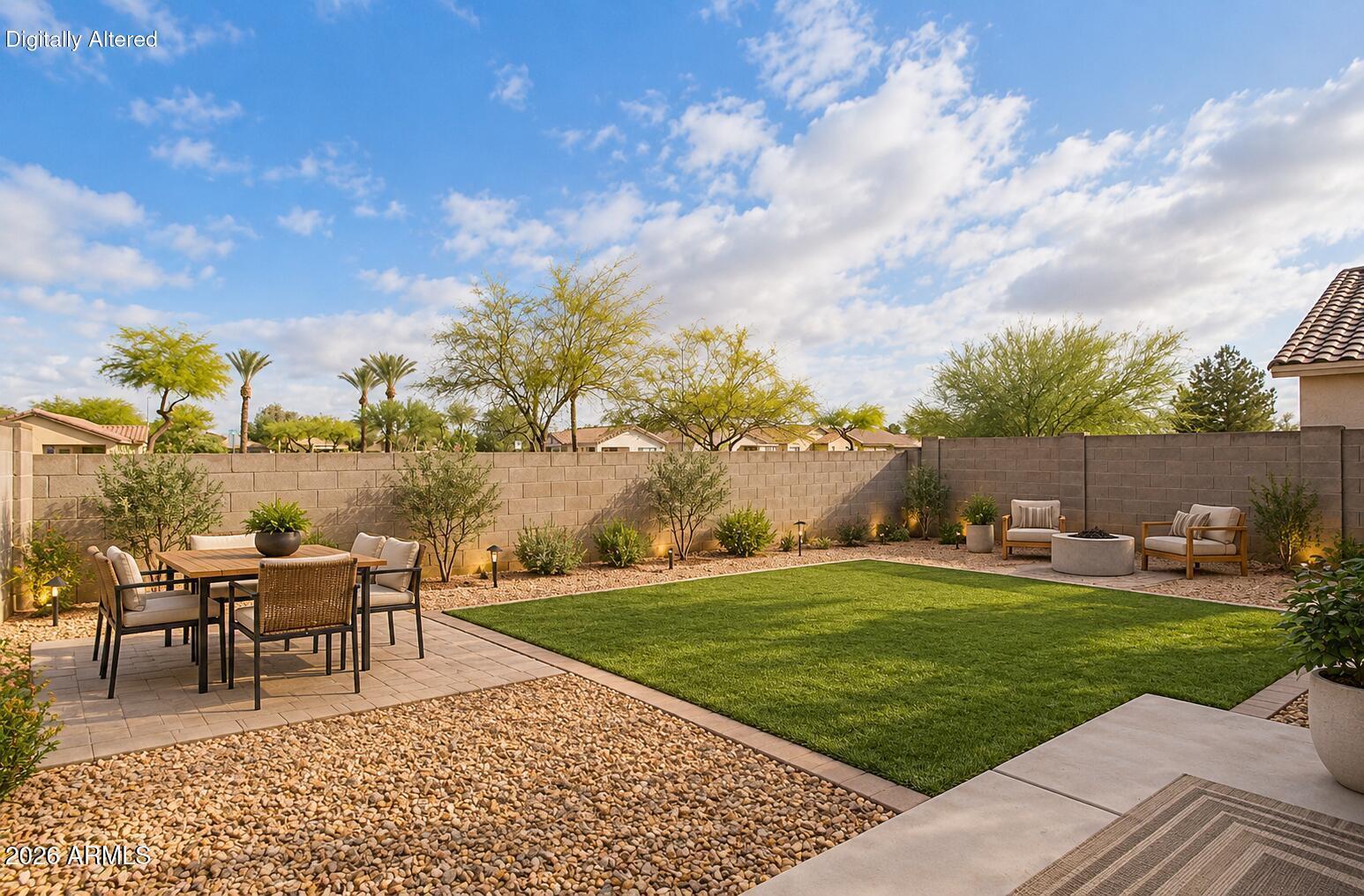 632 W KINGMAN Loop
