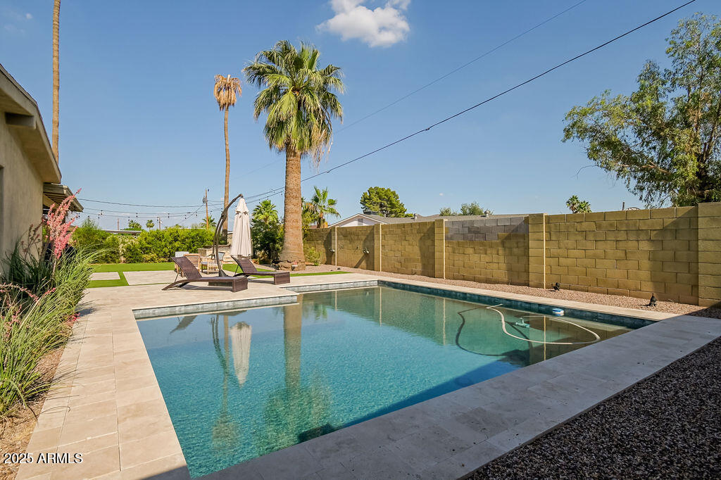 2611 E CHERYL Drive