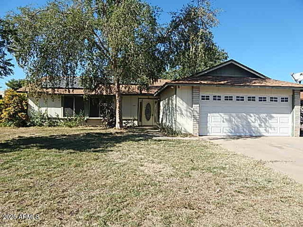 Photo of 15802 N 47th Drive, Glendale, AZ 85306 (MLS # 6949027)