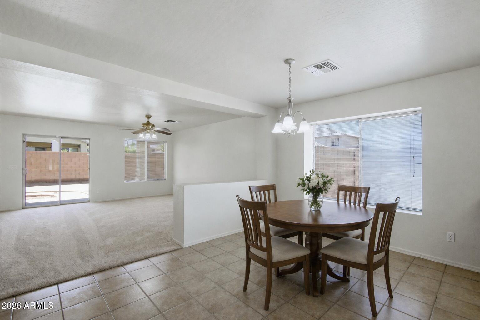 2933 W MALDONADO Road