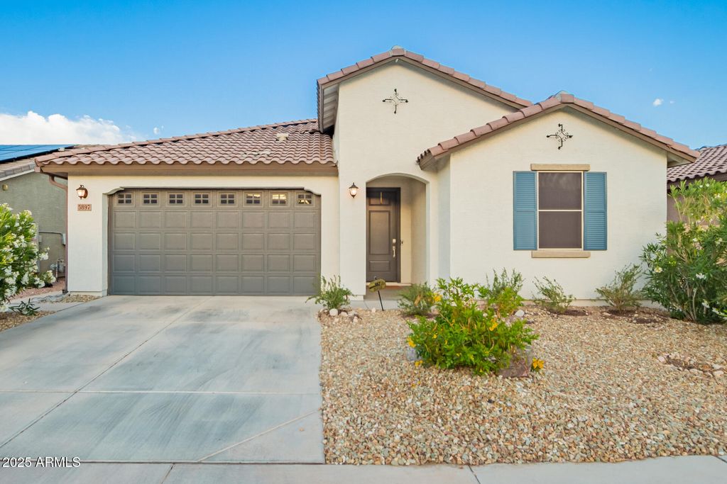 Photo of 5897 N 195th Drive, Litchfield Park, AZ 85340 (MLS # 6869250)
