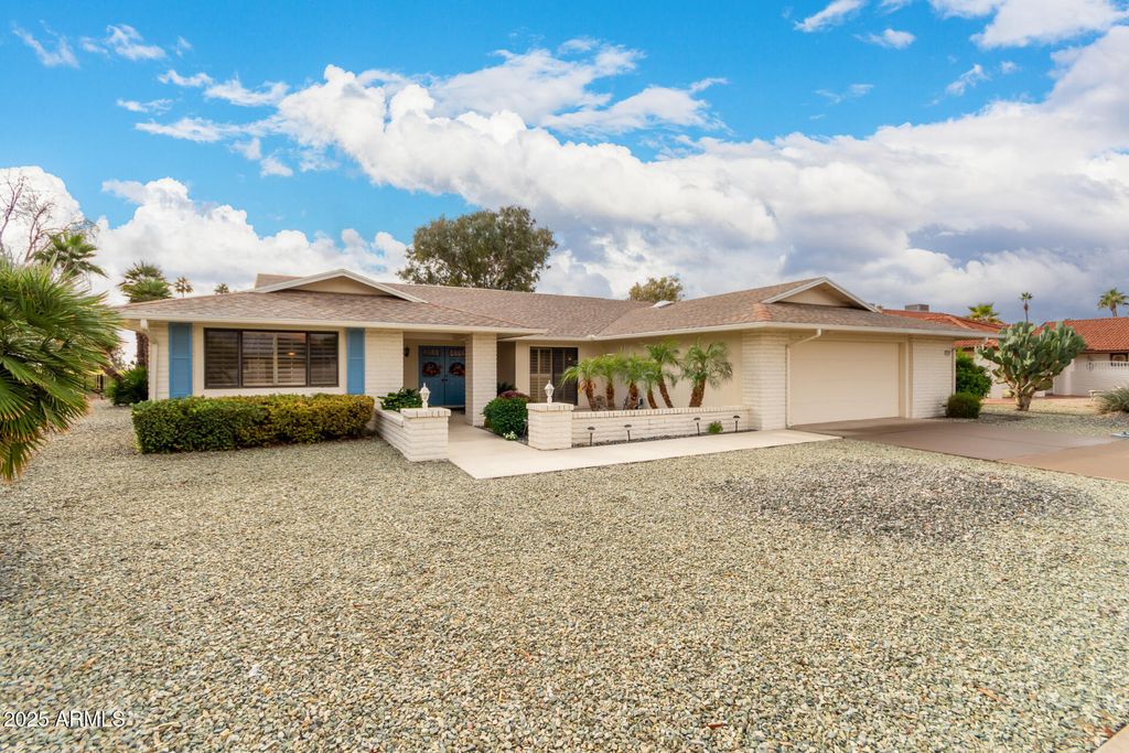 Photo of 13443 W Gable Hill Drive, Sun City West, AZ 85375 (MLS # 6949571)