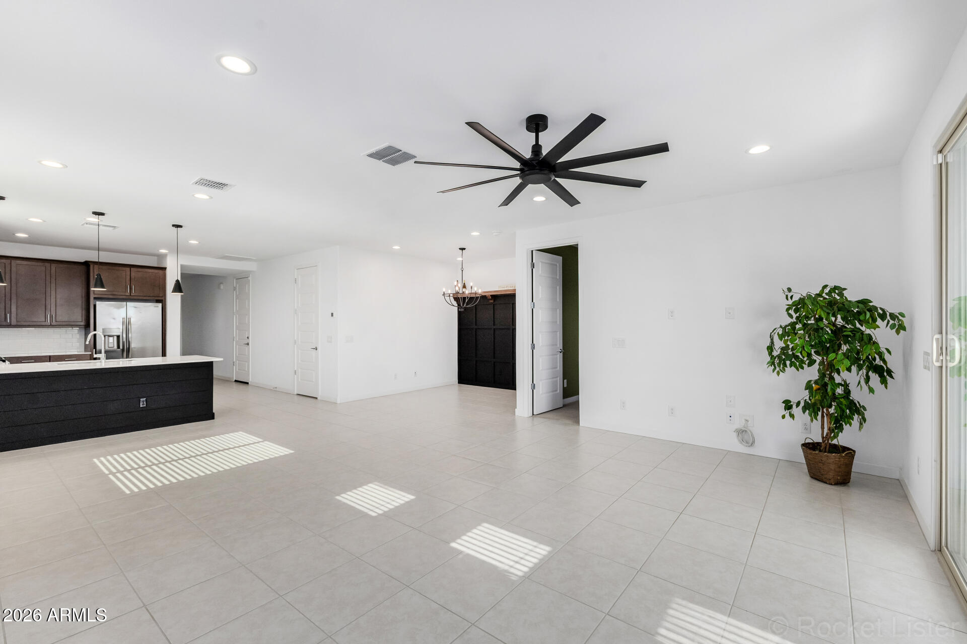 17122 W ARTEMISA Avenue