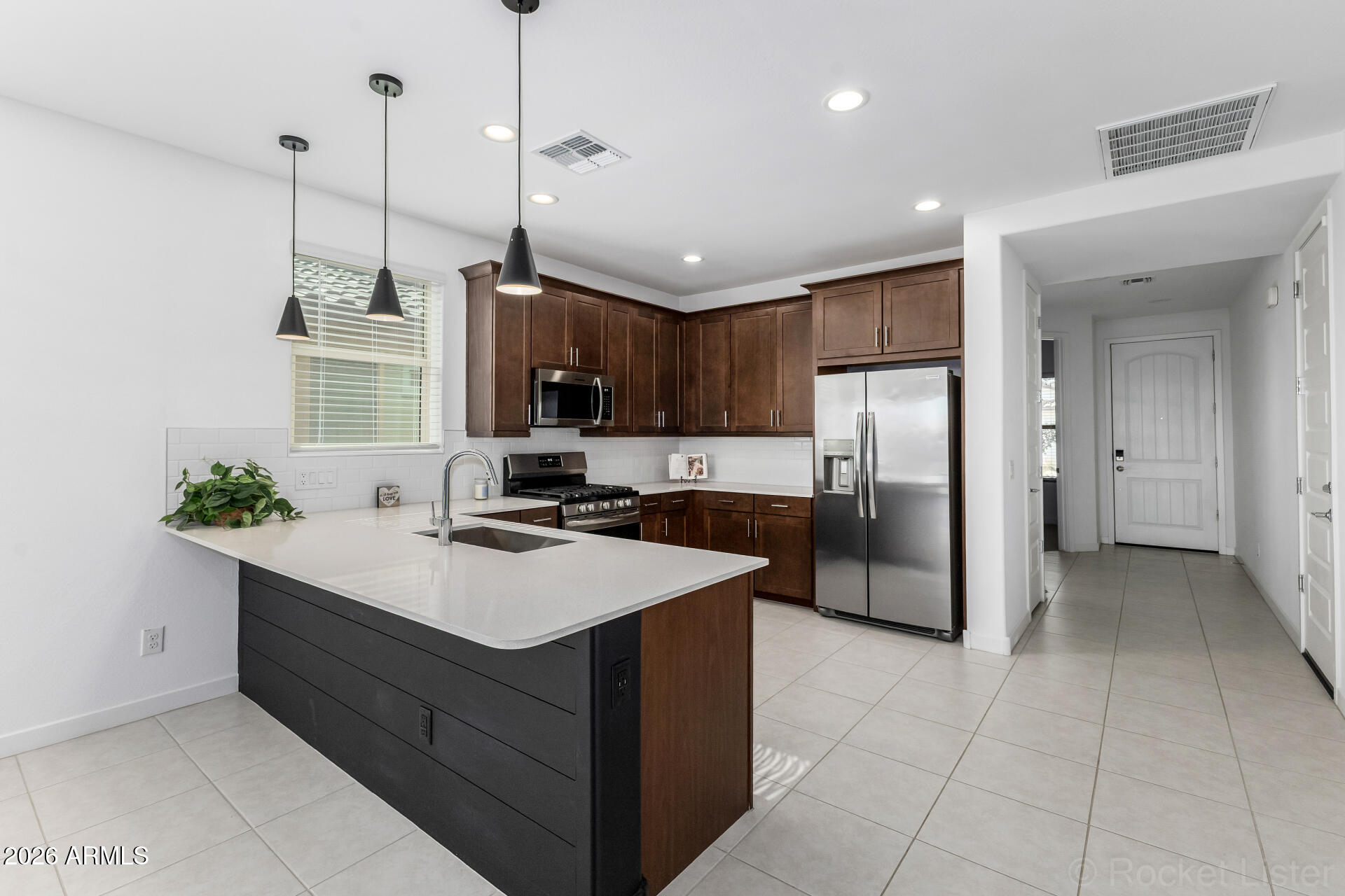 17122 W ARTEMISA Avenue