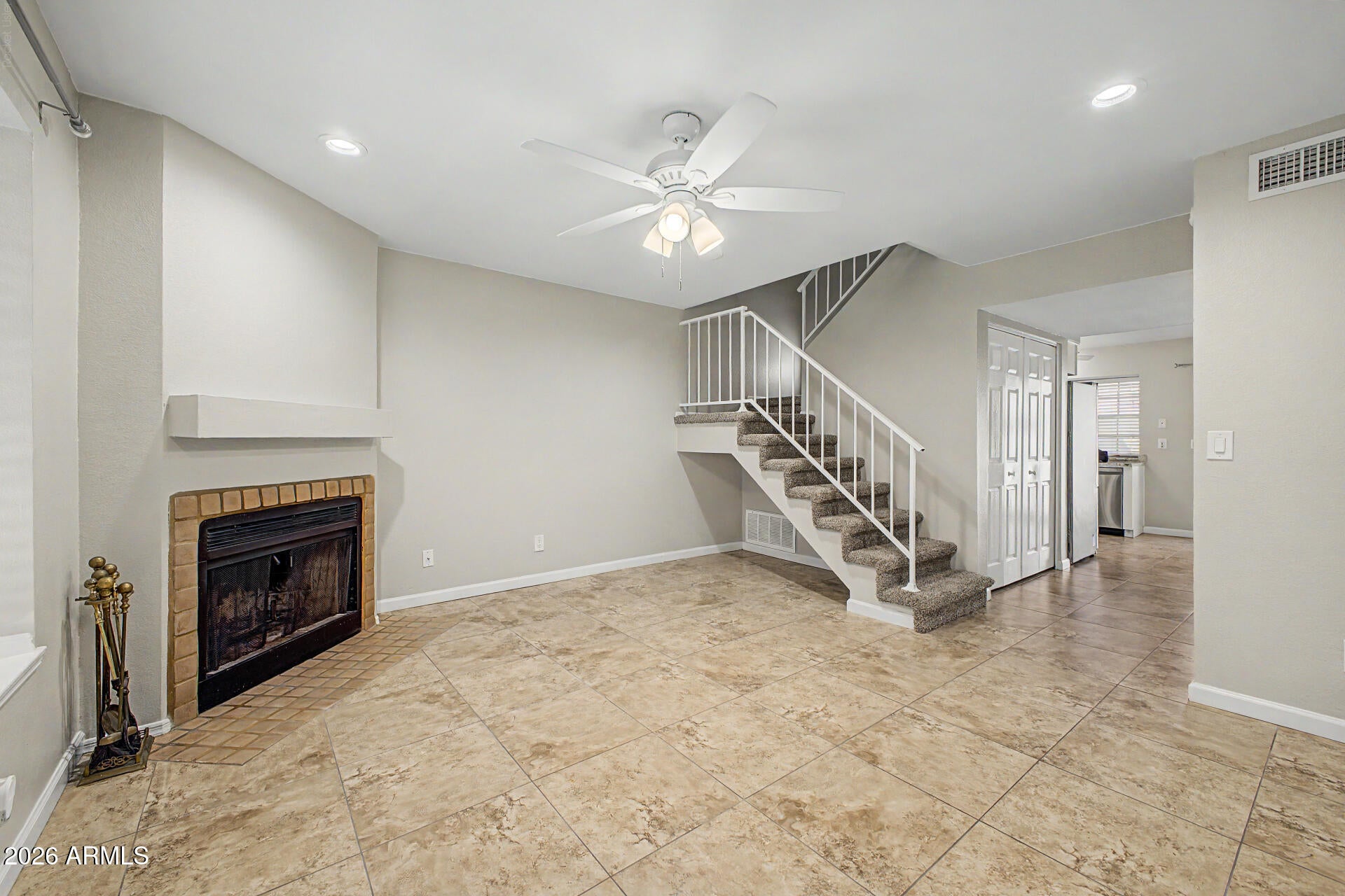 8111 W WACKER Road 78